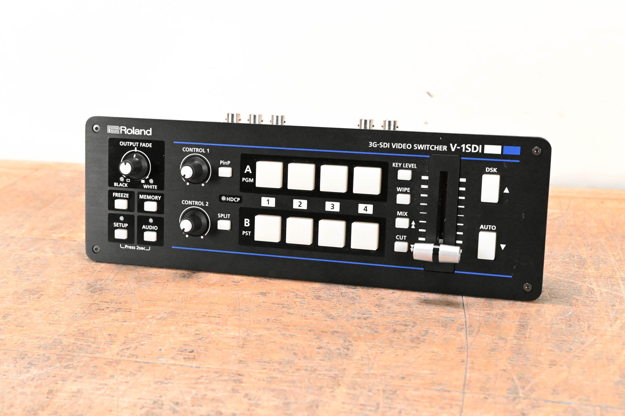 Roland V-1SDI 4-Channel 3G-SDI Video Switcher (NO POWER SUPPLY)