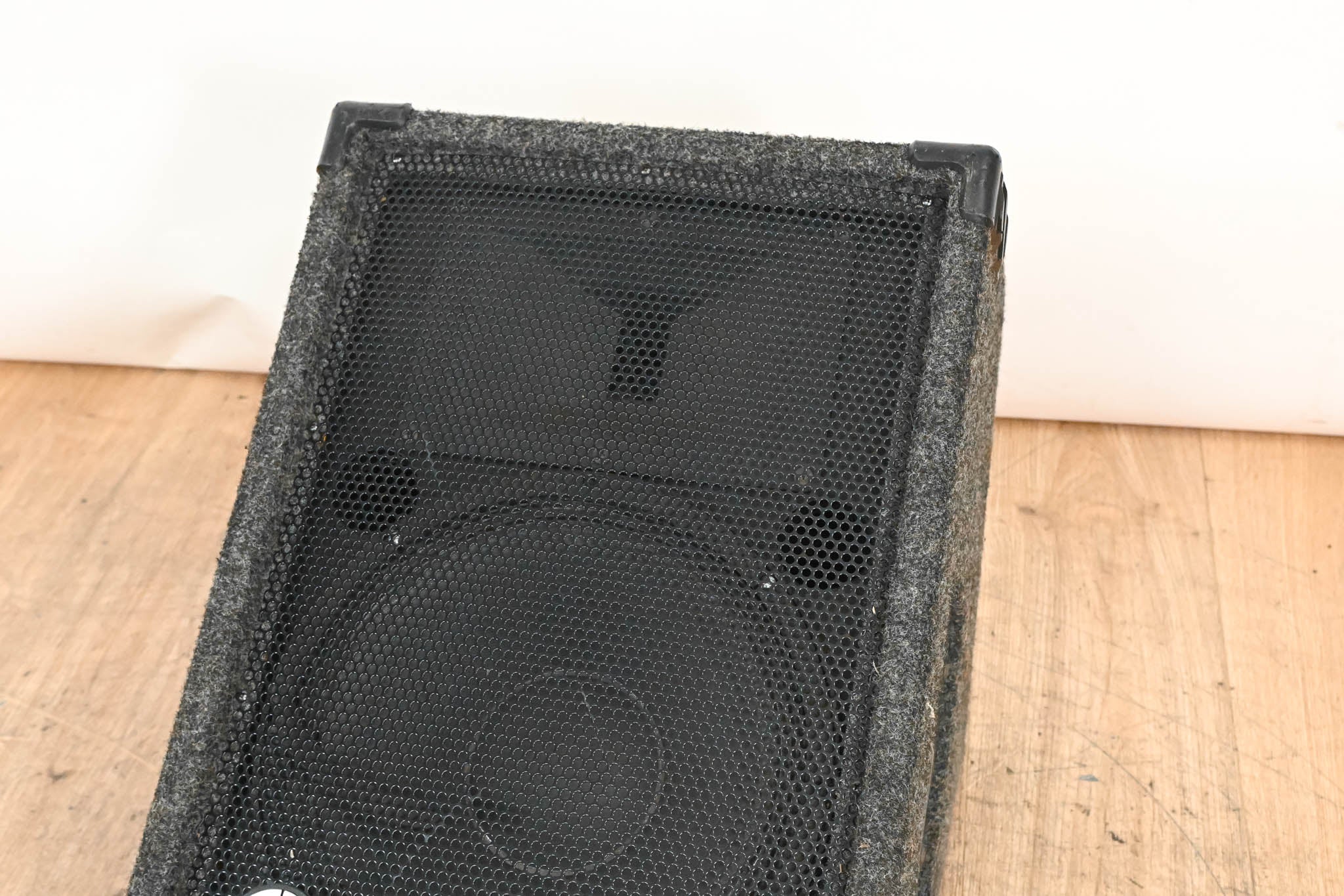 PAS T1222U Floor Monitor