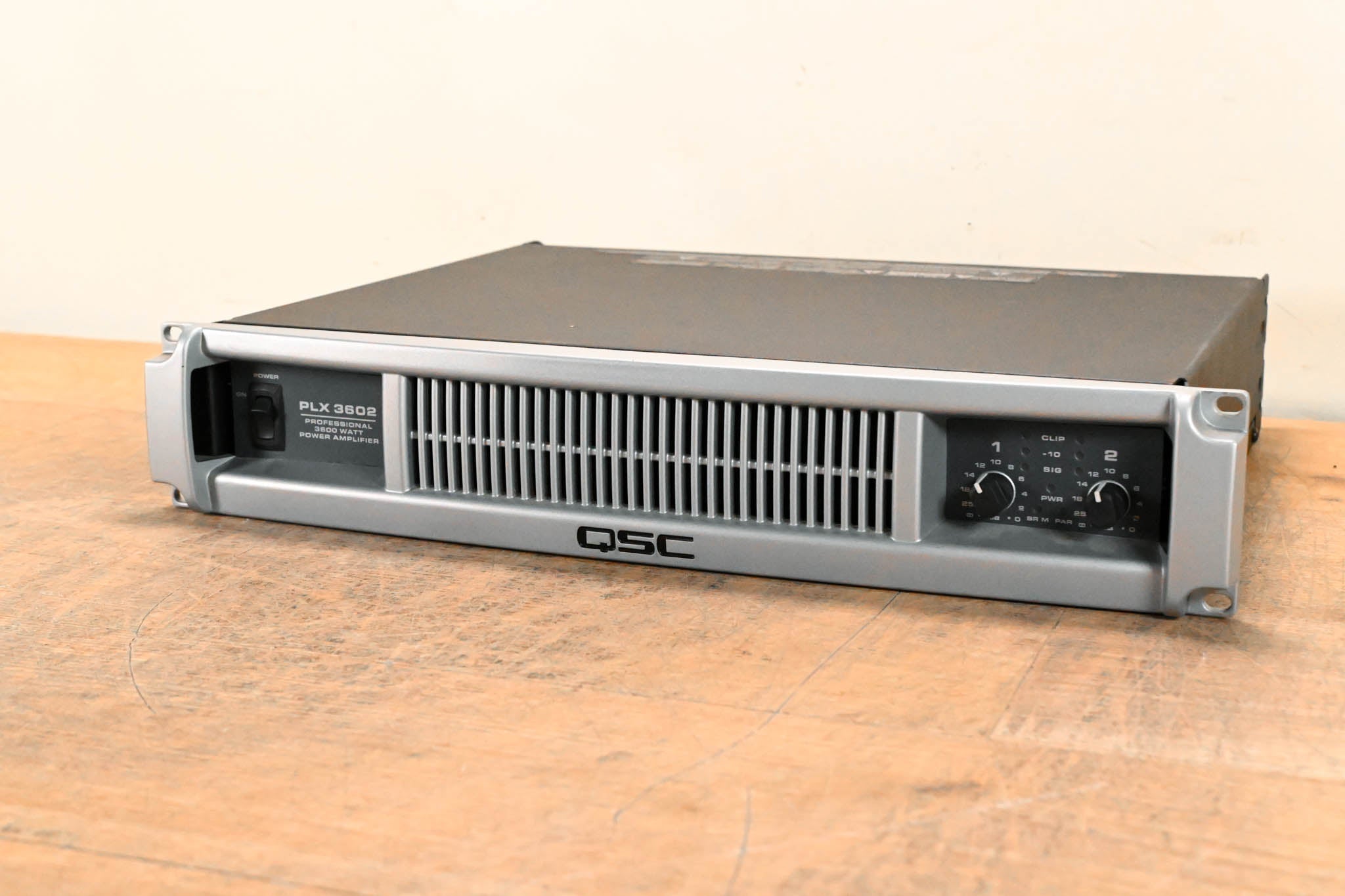 QSC PLX3602 2-Channel Power Amplifier