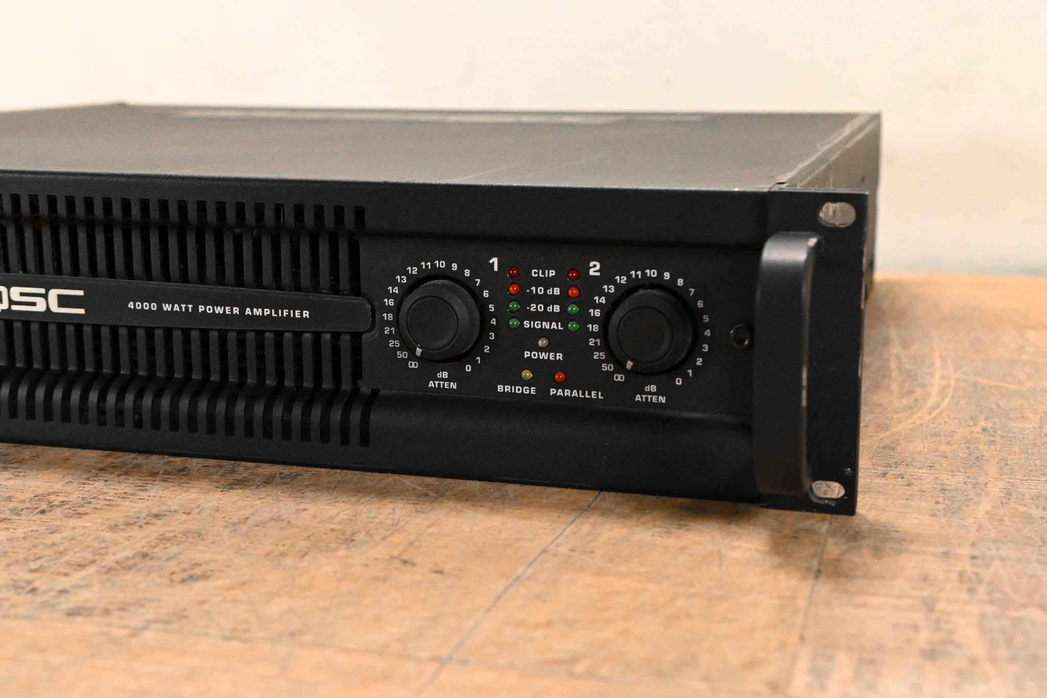 QSC PL340 Powerlight 3 Series 2-Channel Power Amplifier