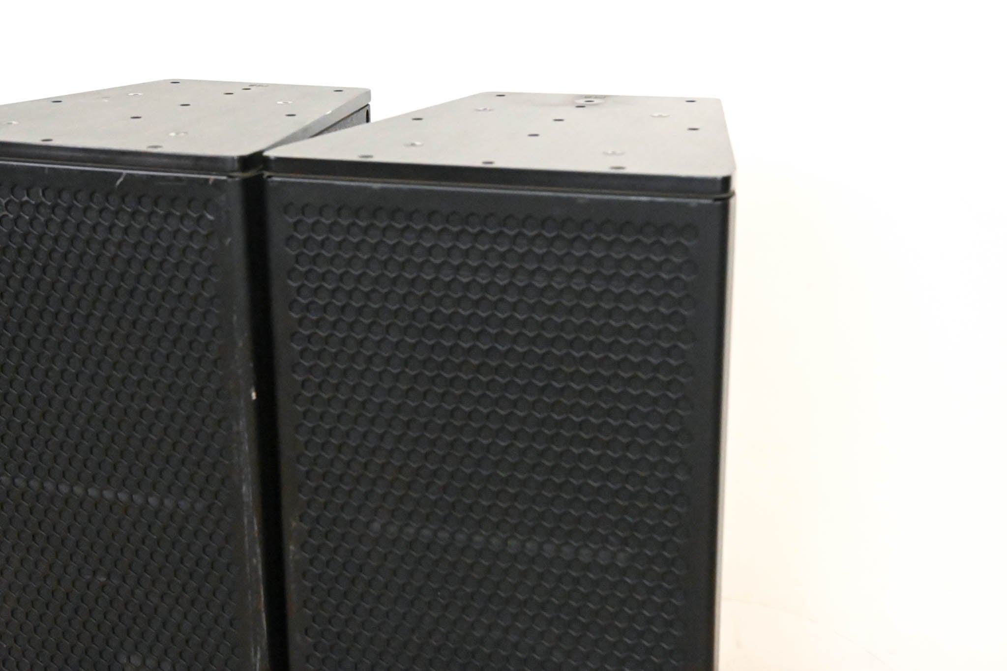 Meyer Sound UPJ-1P Compact VariO Loudspeaker (PAIR)