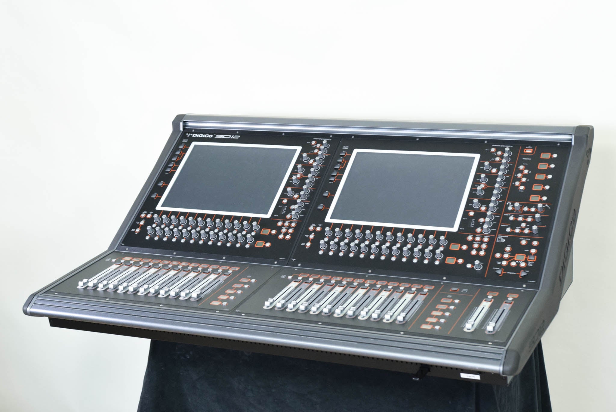 DiGiCo SD12 Digital Mixing Console