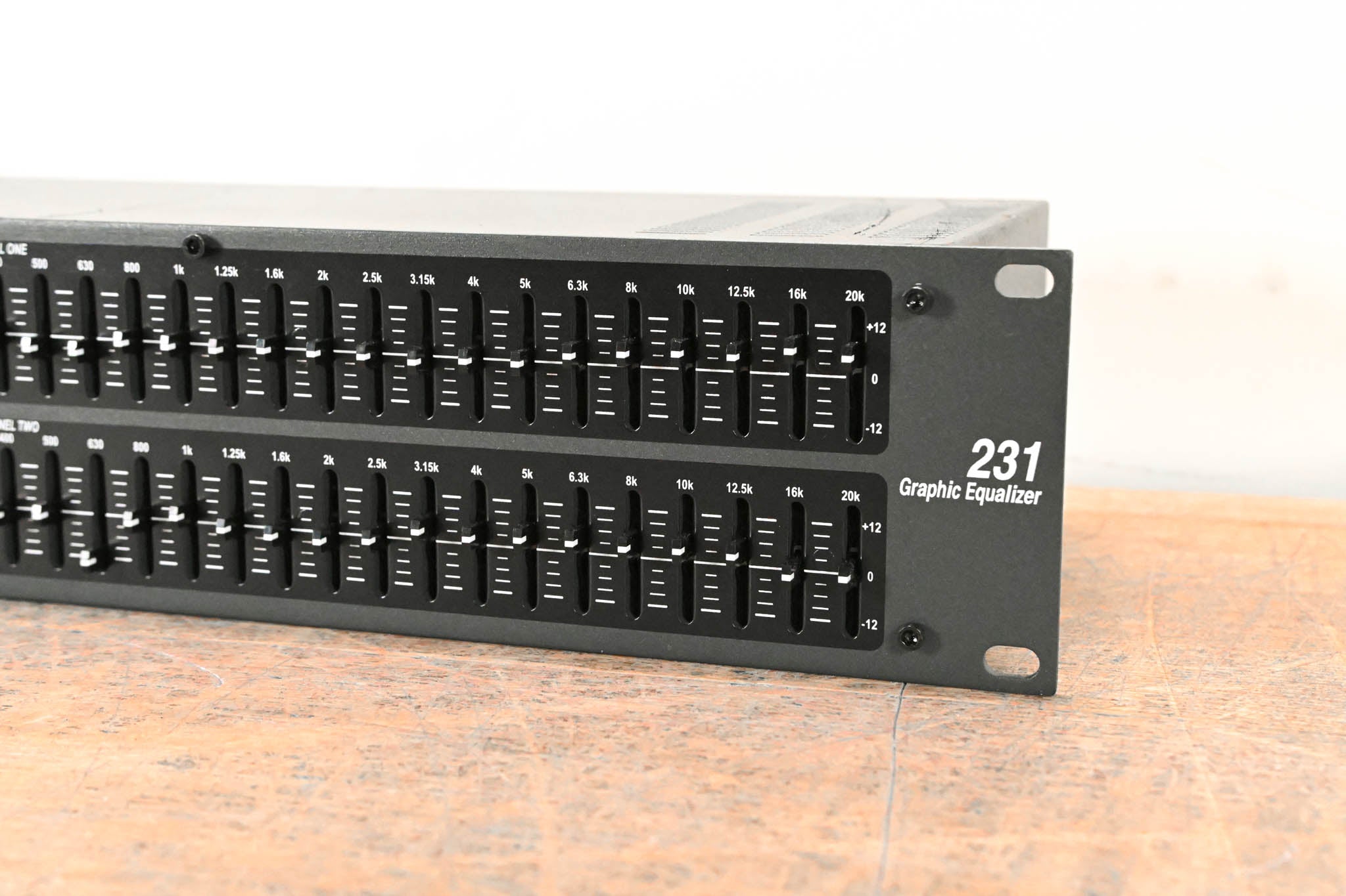 dbx 231 Dual-Channel 31-Band Graphic Equalizer