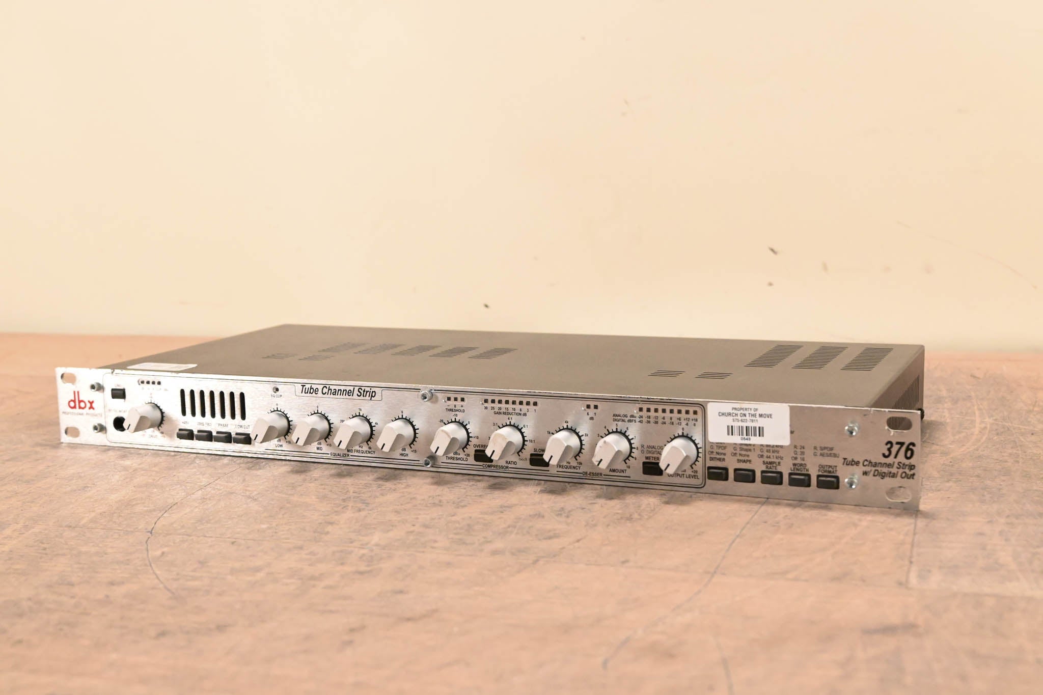 dbx 376 Tube Channel Strip with Digital Out