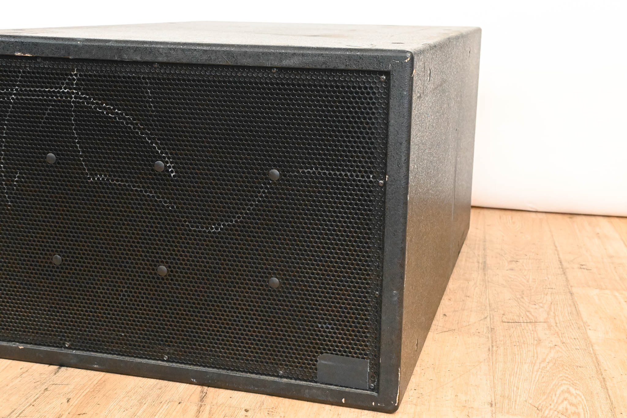 EAW SB1000zP Dual 18" Passive Subwoofer