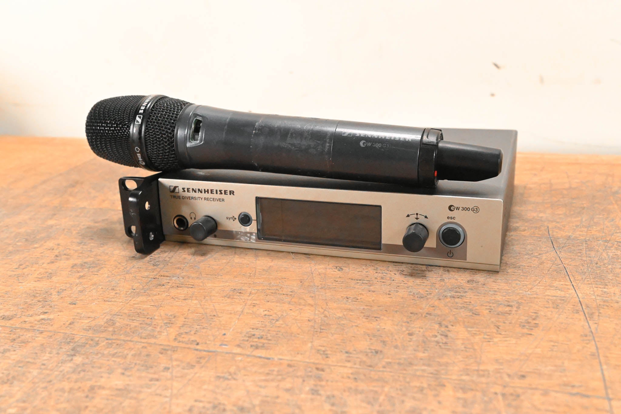 Sennheiser ew 300 G3 Handheld Wireless System - A Range NO POWER SUPPLY