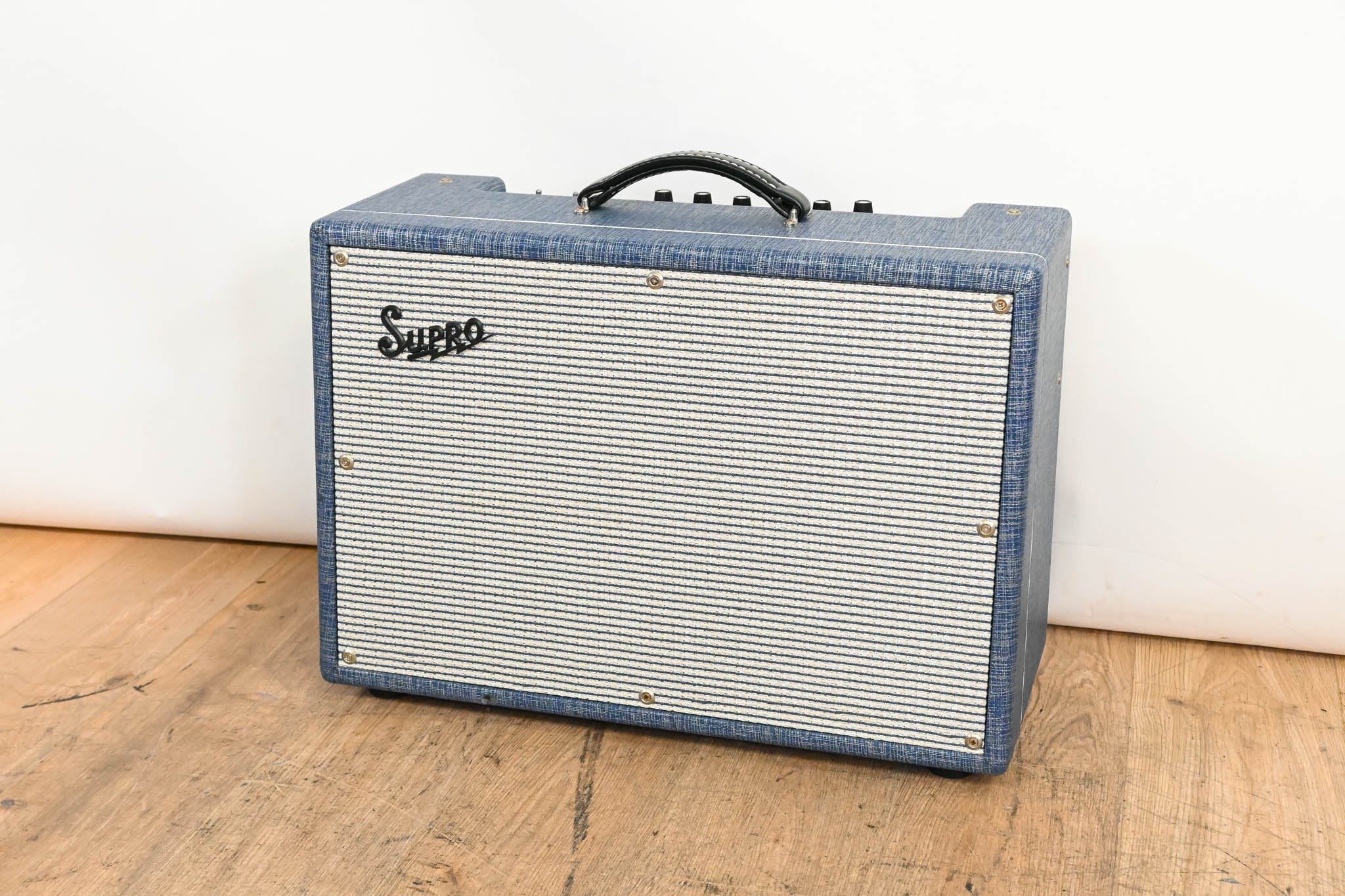 Supro Saturn Reverb 1648RT 1x12" 15-watt Tube Combo Amplifier
