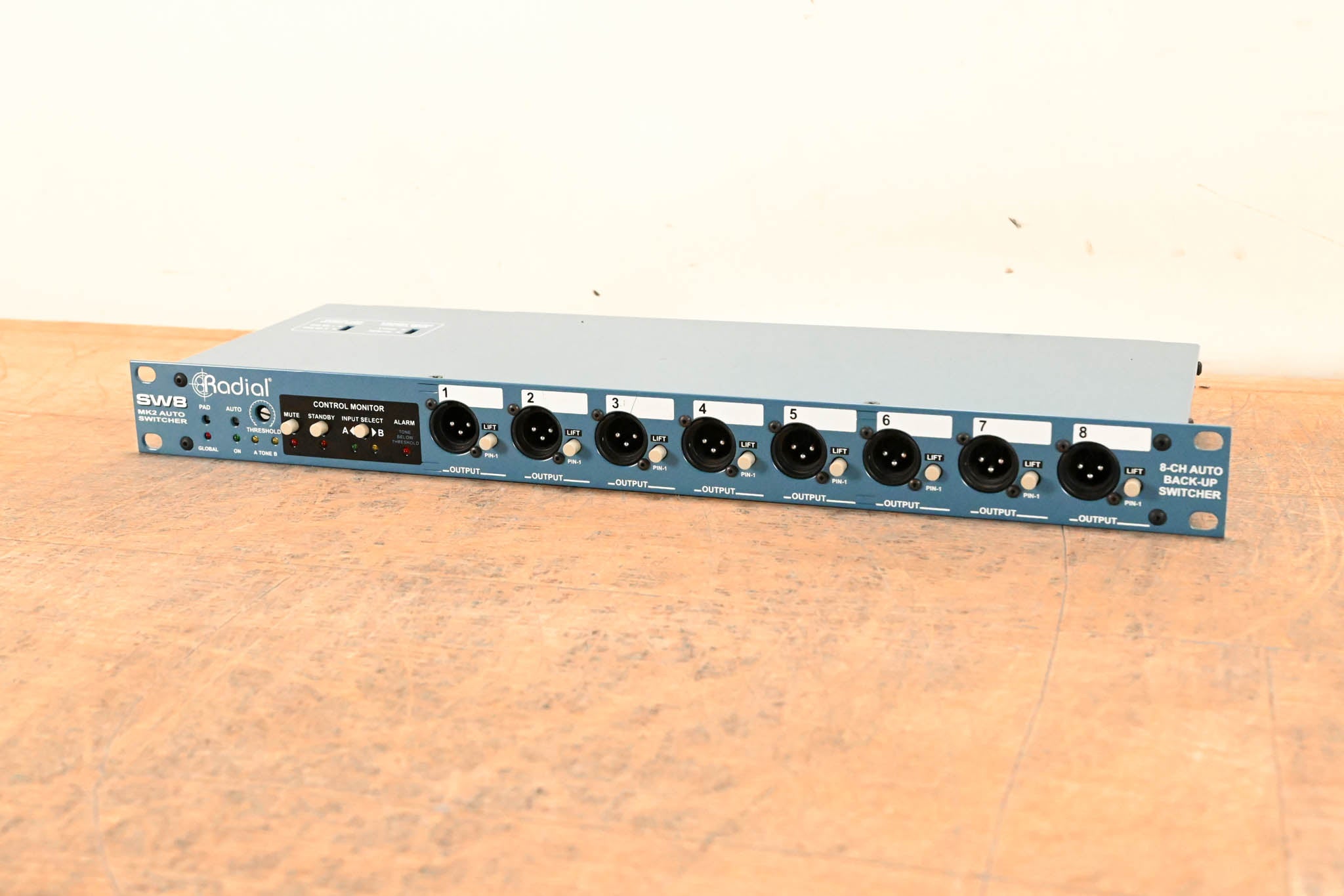 Radial Engineering SW8 MK2 8-CH Line Level Auto-Switcher NO POWER SUPPLY