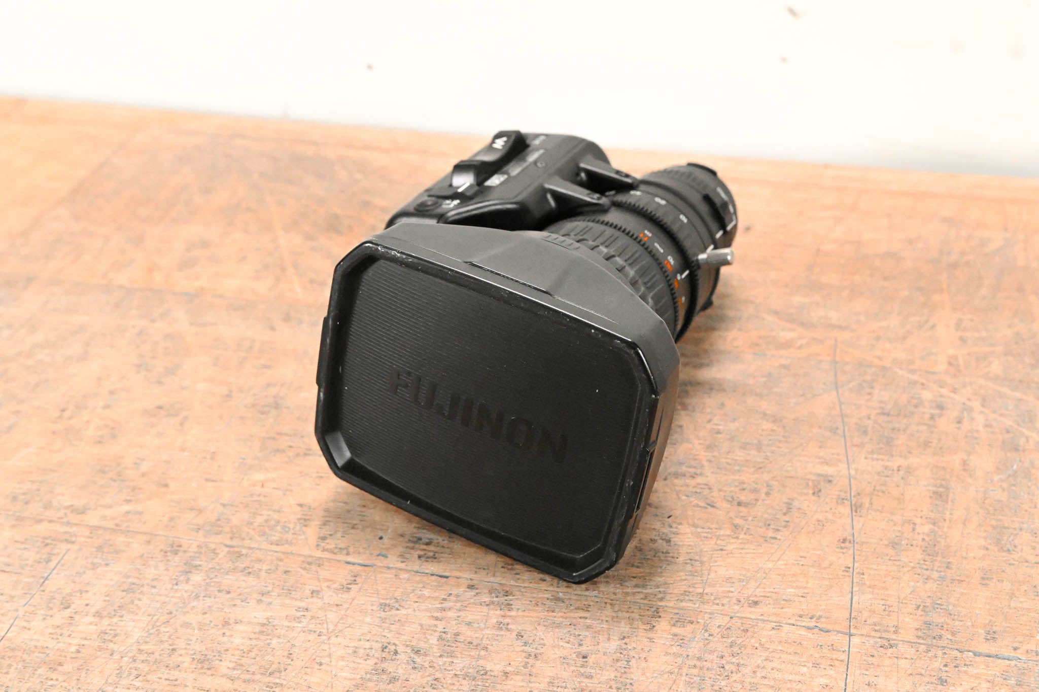 Fujinon Th17x5BRMU Broadcast Zoom Lens - 1:1.4/5-85mm