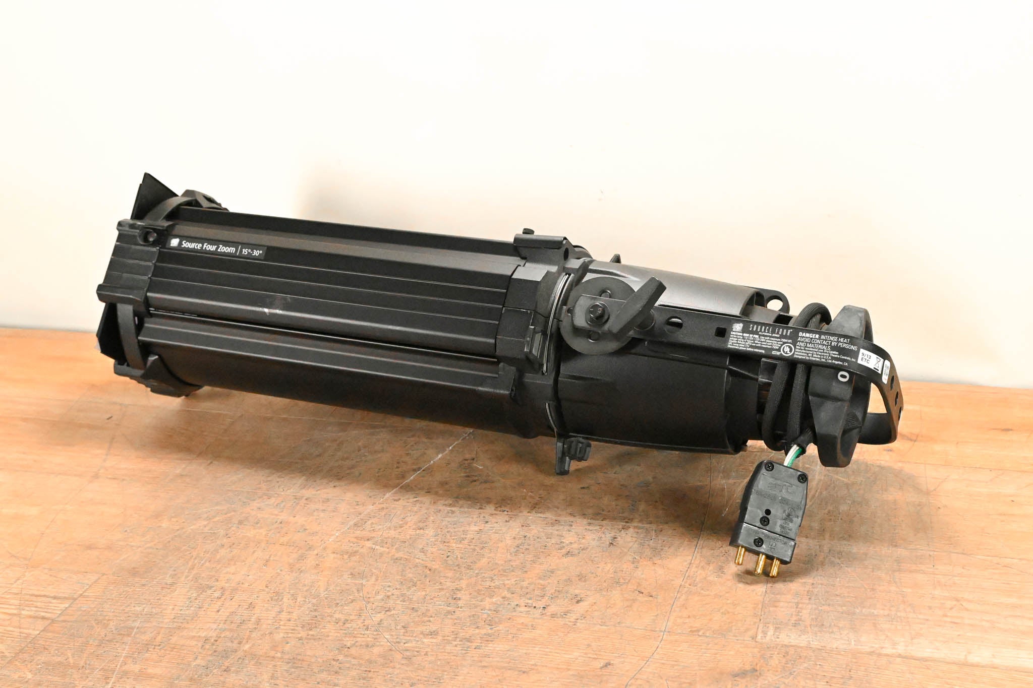 ETC Source Four Zoom 15-30 Degree 750 Ellipsoidal Light