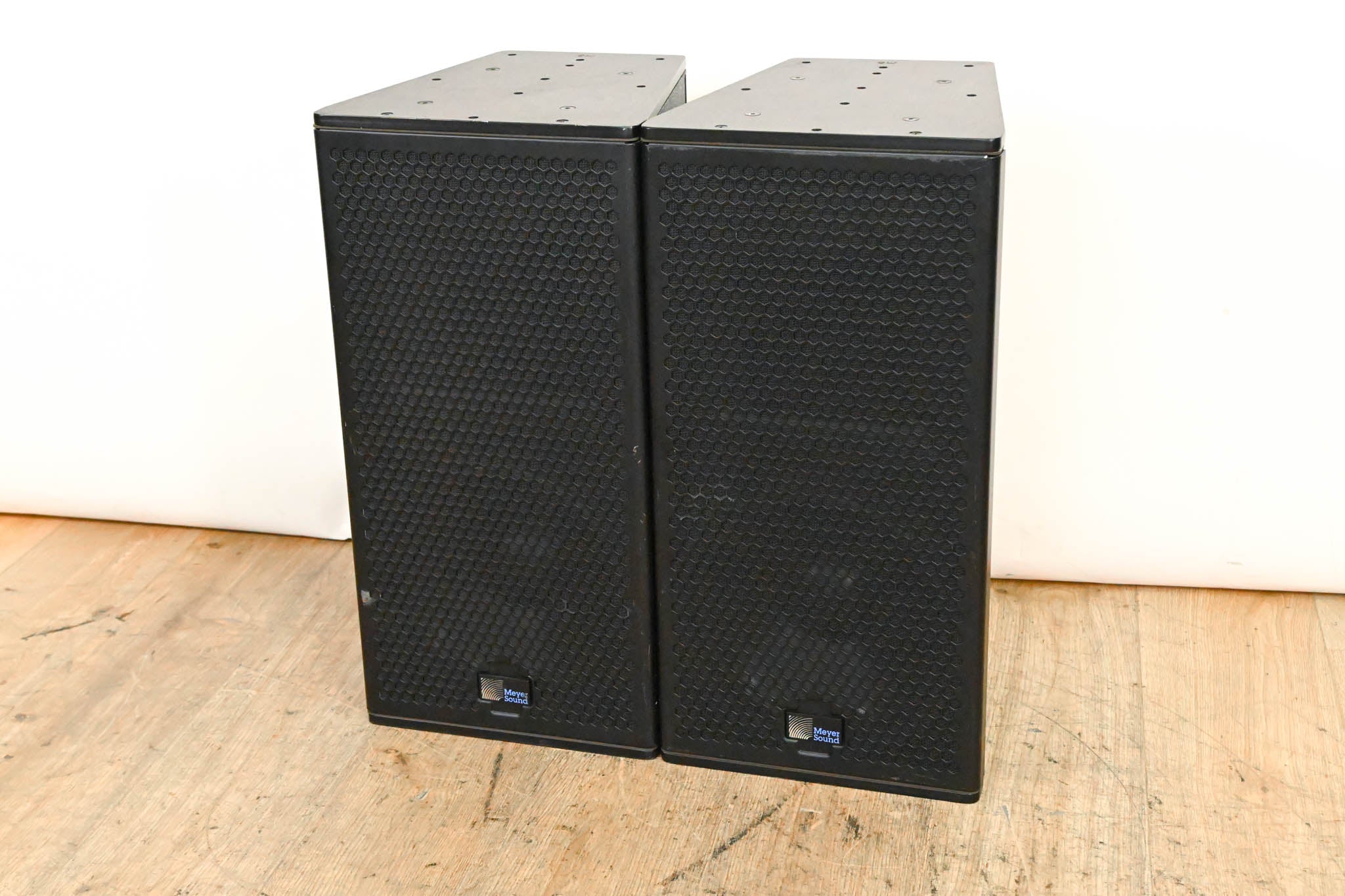 Meyer Sound UPJ-1P Compact VariO Loudspeaker (PAIR)