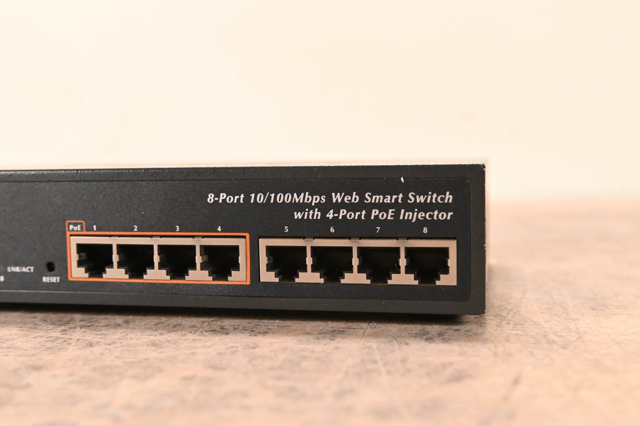 Planet FSD-804PS 8-Port 10/100Mbps with 4-Port PoE Ethernet Switch