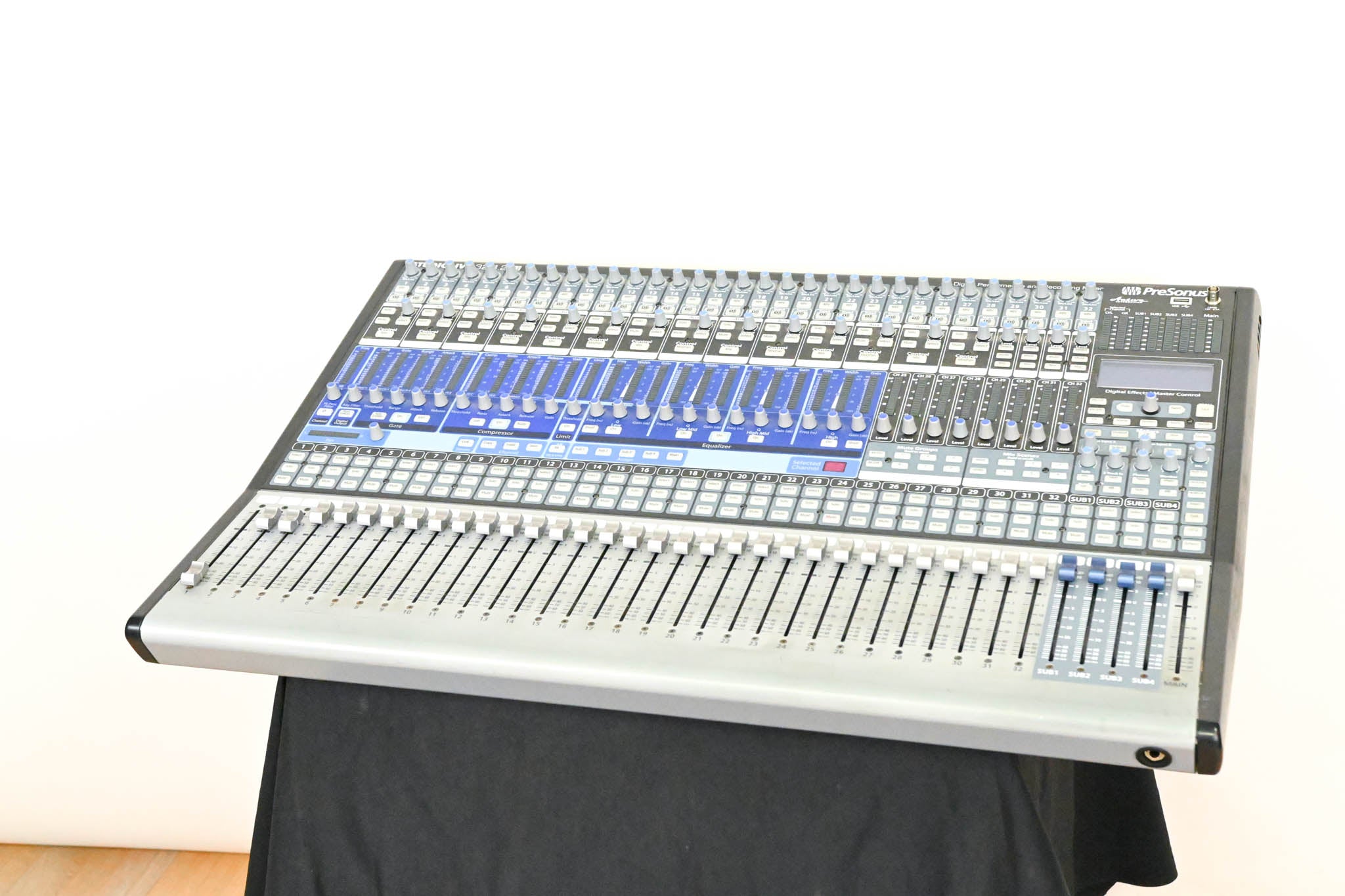 PreSonus StudioLive 32.4.2AI 32-Channel Digital Mixer
