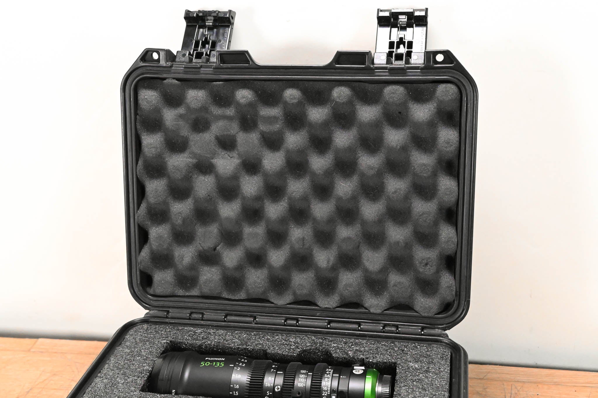 Fujinon MK50-135mm T2.9 Cine Zoom Lens with Case (MFT Mount)