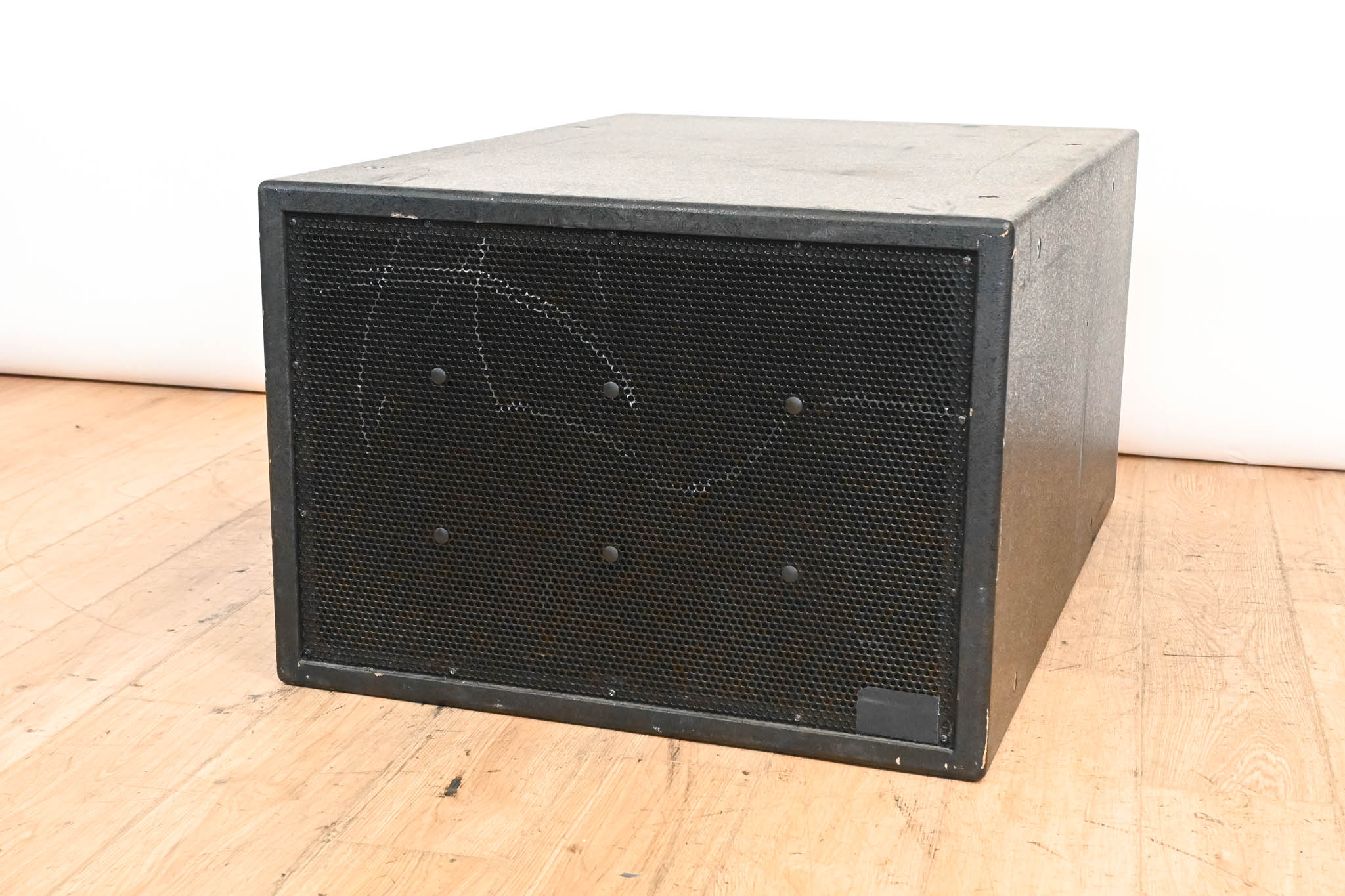 EAW SB1000zP Dual 18" Passive Subwoofer