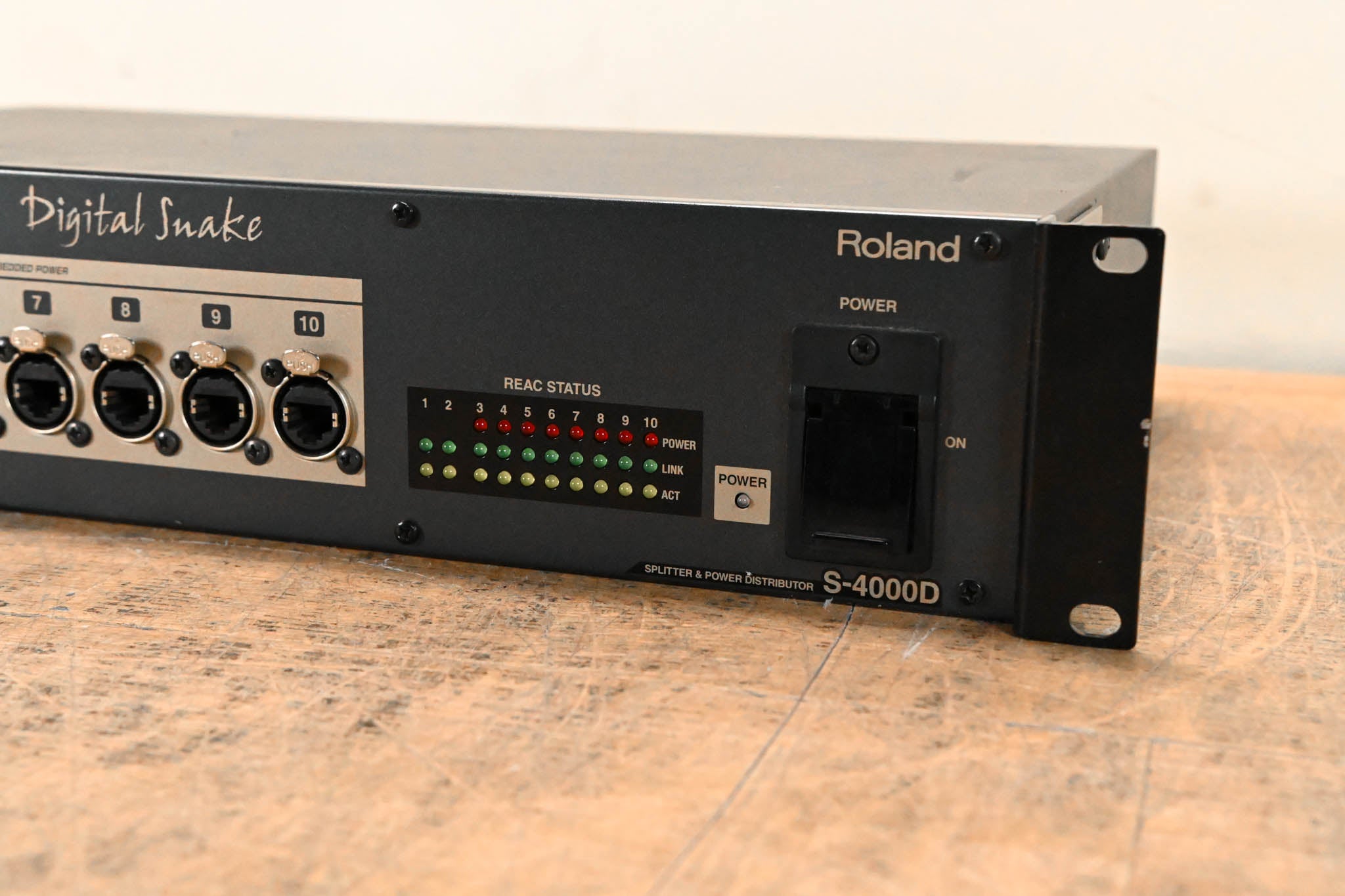 Roland S-4000D Splitter and Power Distributor for M-48 Personal Mixers