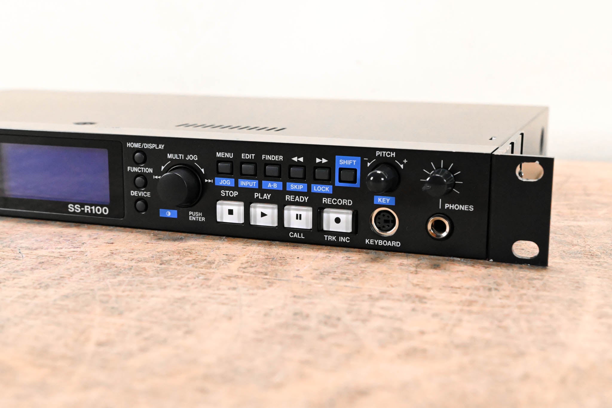 TASCAM SS-R100 Solid State Digital Digital Audio Recorder