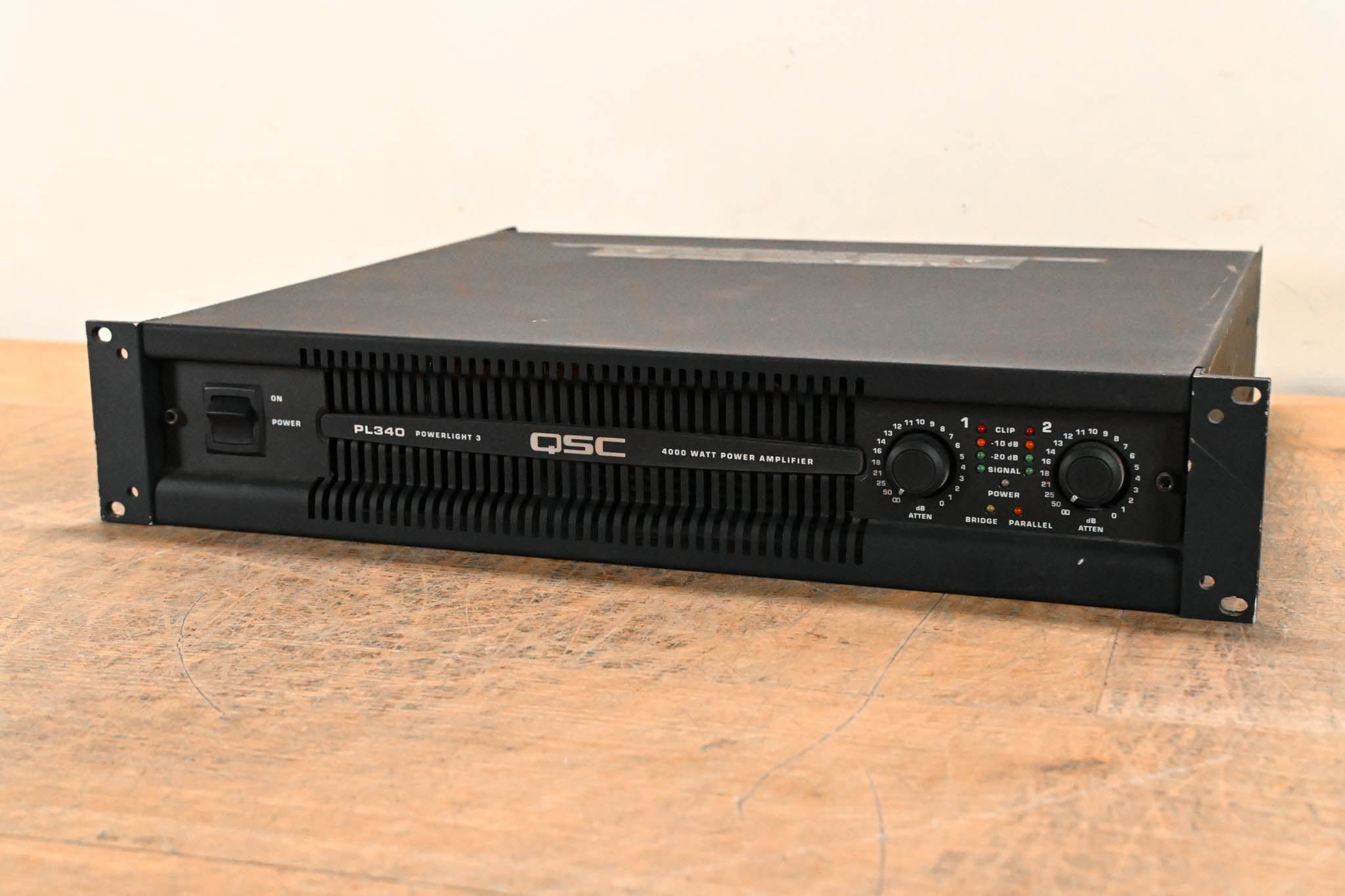 QSC PL340 Powerlight 3 Series 2-Channel Power Amplifier
