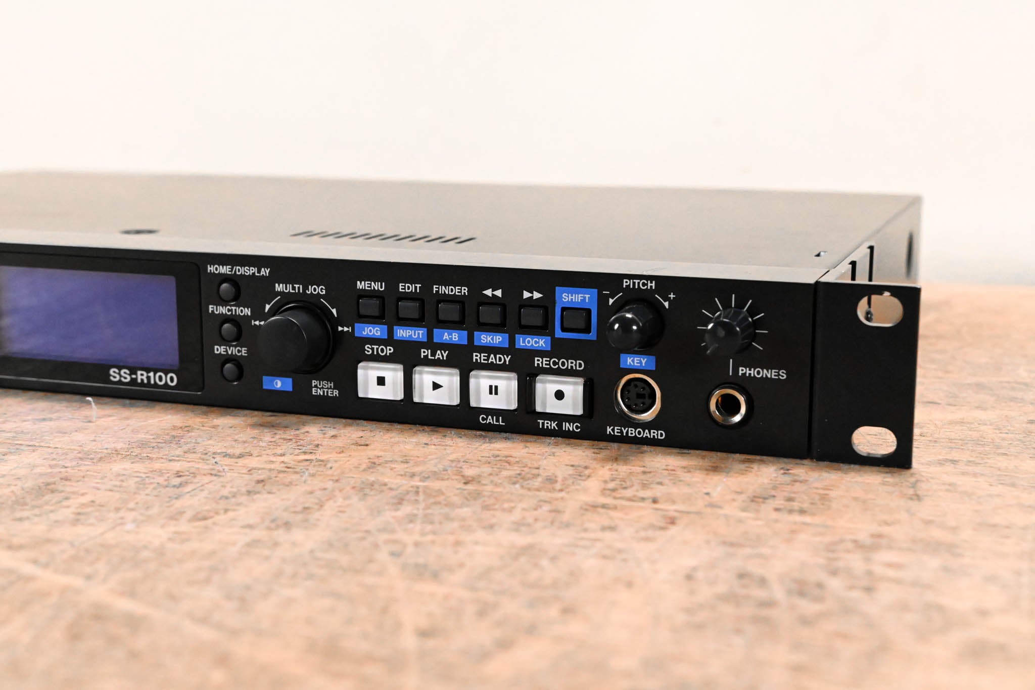 TASCAM SS-R100 Solid State Digital Digital Audio Recorder