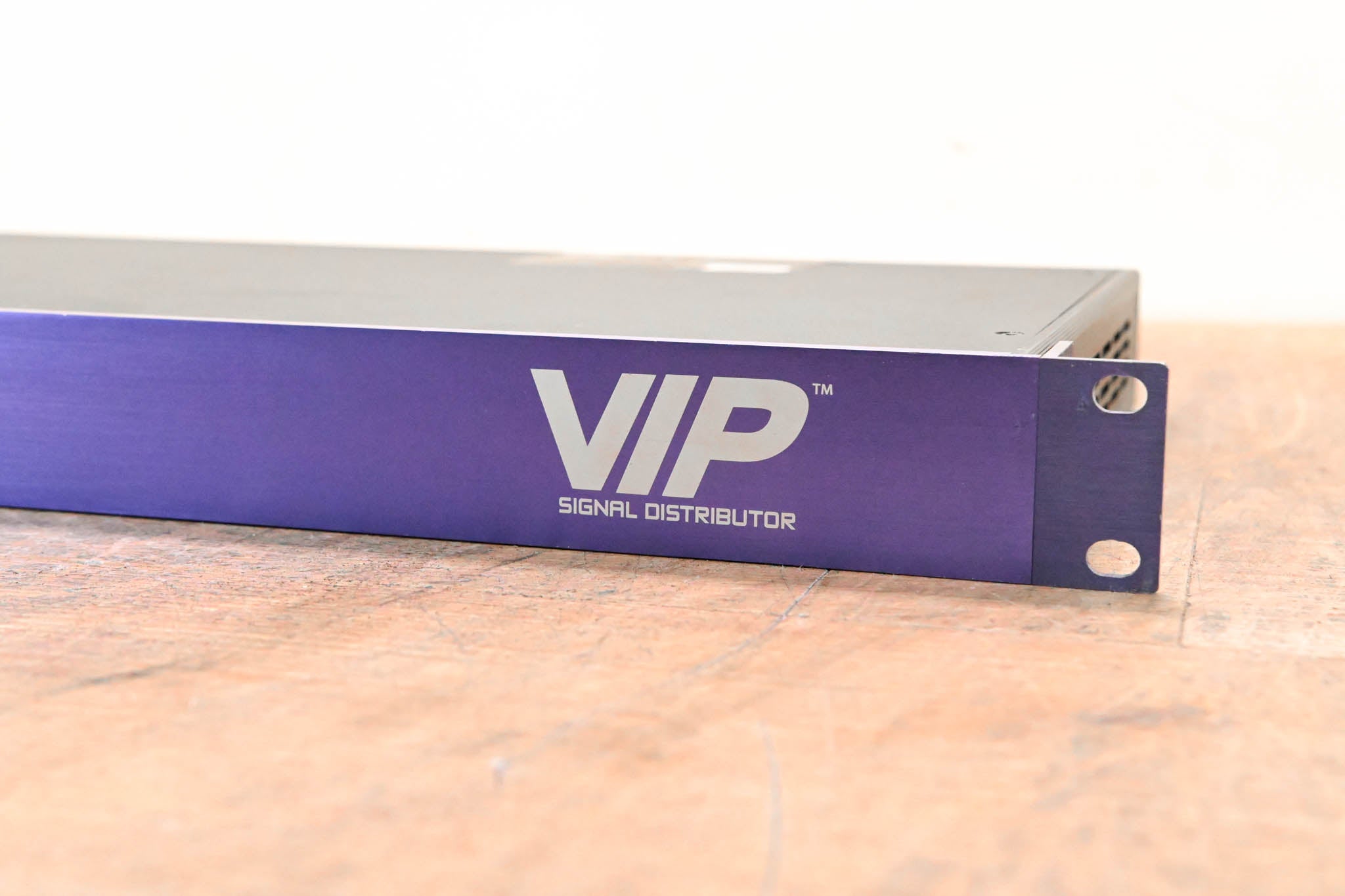 Chauvet VIP Signal Distributor for Video Wall