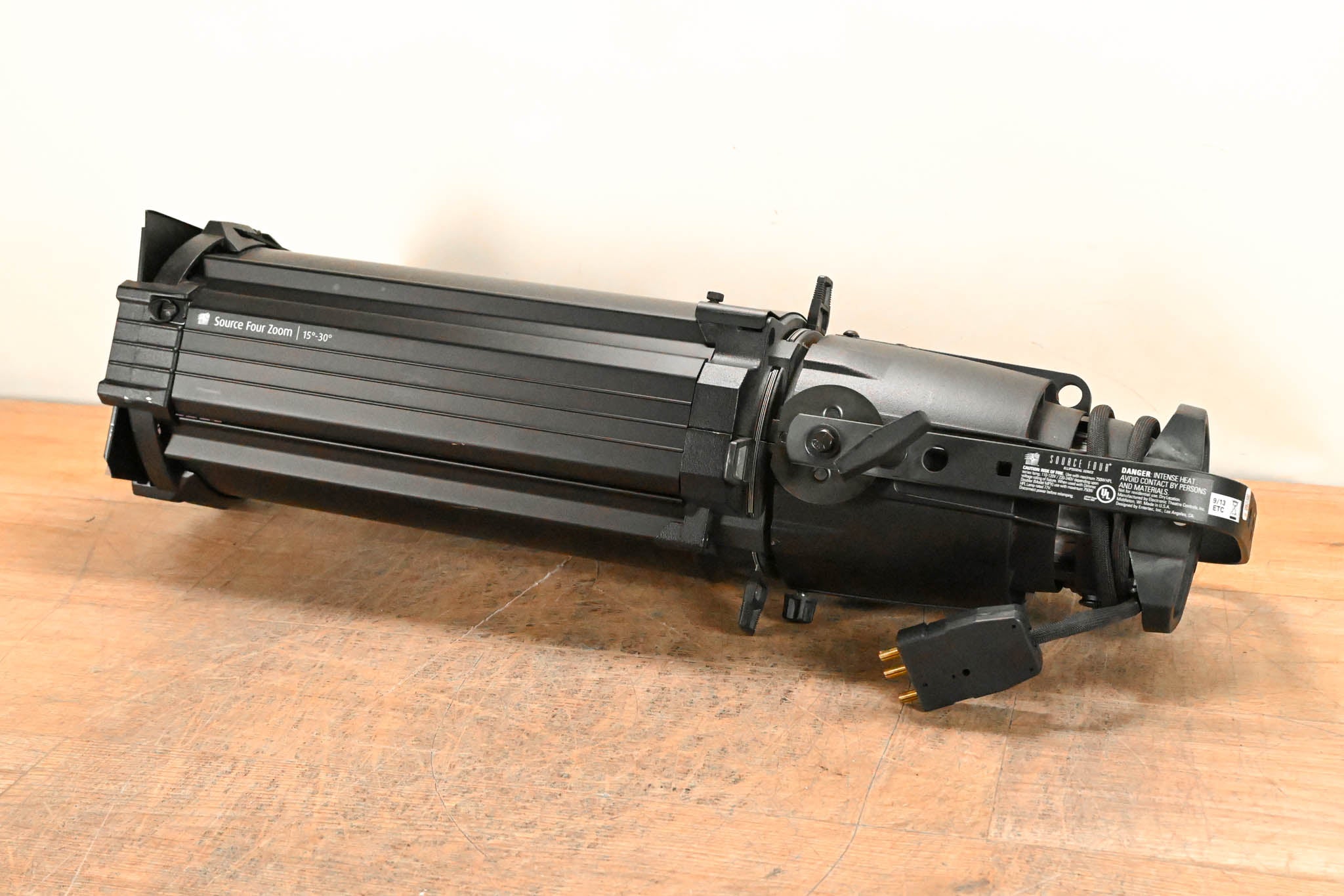 ETC Source Four Zoom 15-30 Degree 750 Ellipsoidal Light