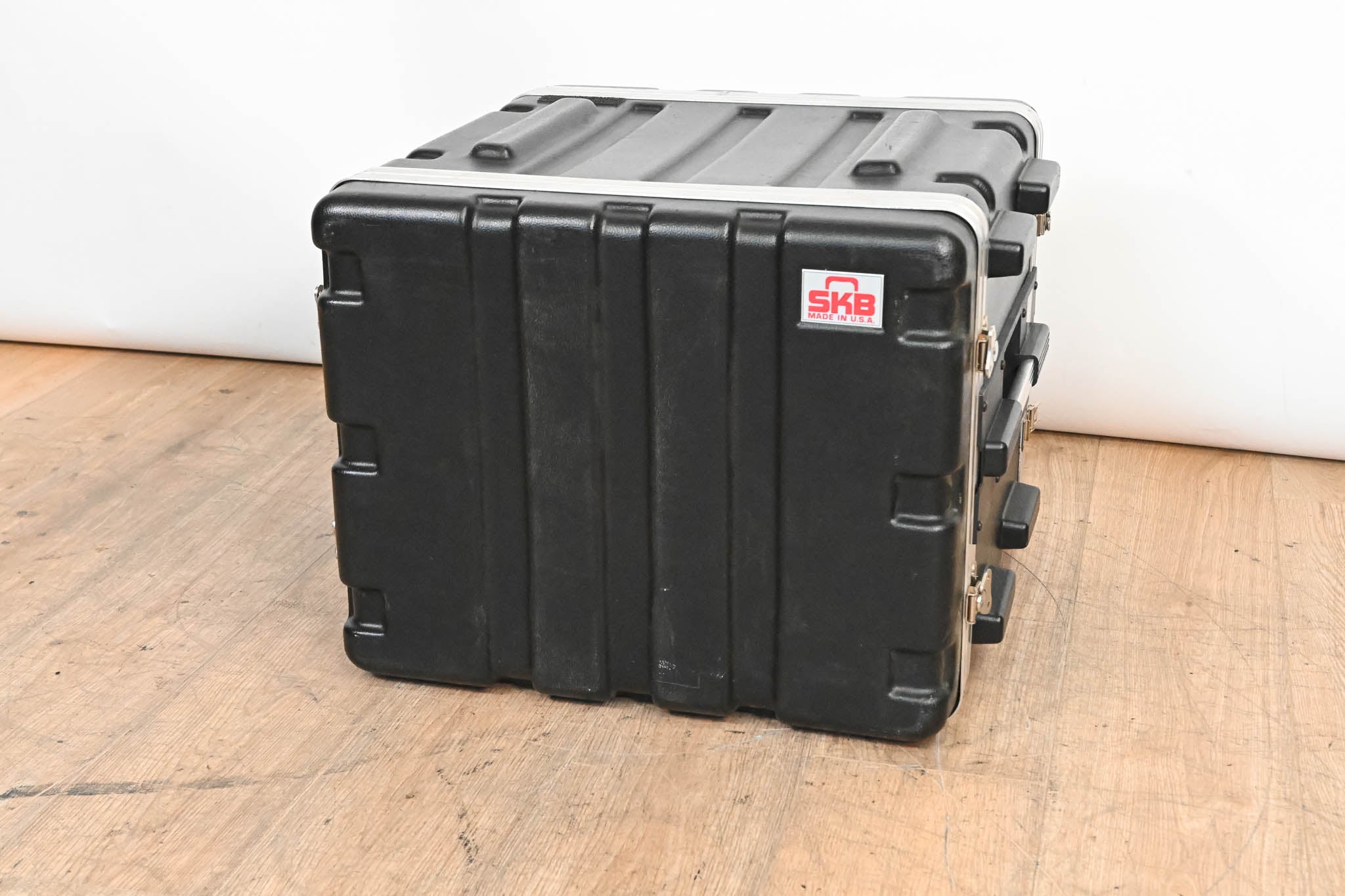 SKB 1SKB19-8U 8U Standard 19″ Rack Case