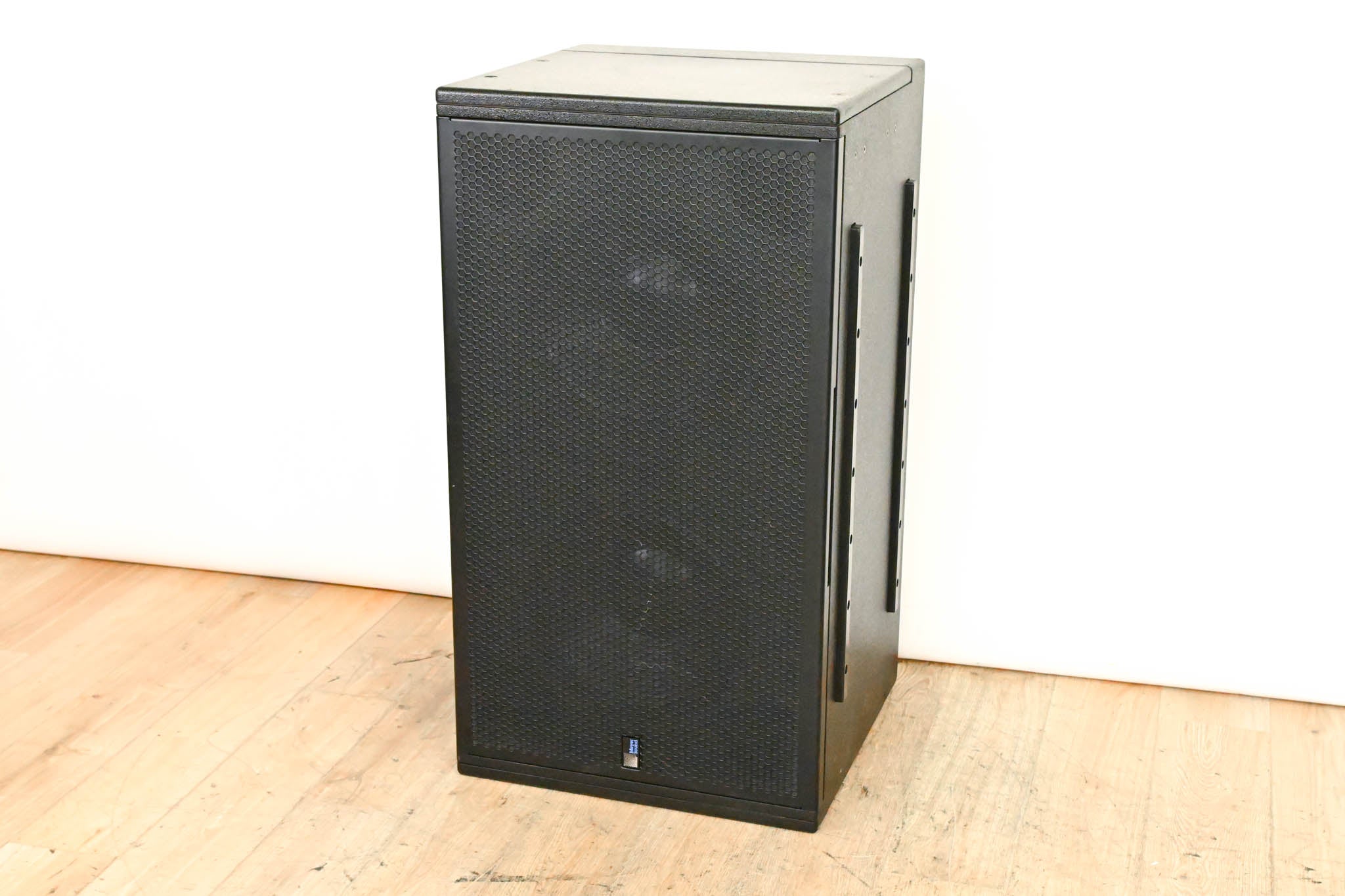 Meyer Sound 600-HP Compact High-Power Subwoofer
