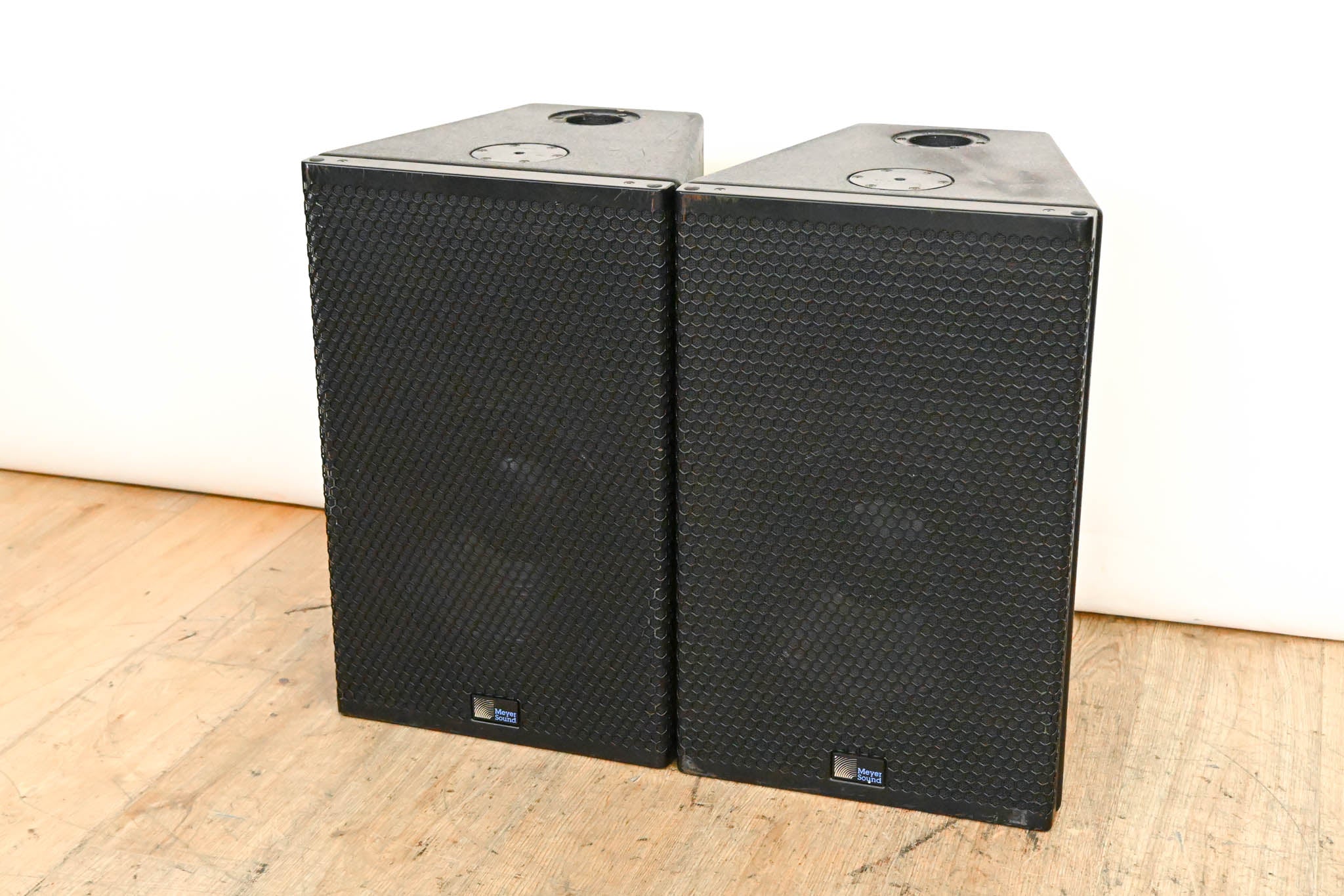 Meyer Sound UPA-1P Compact Wide Coverage Loudspeaker (PAIR)