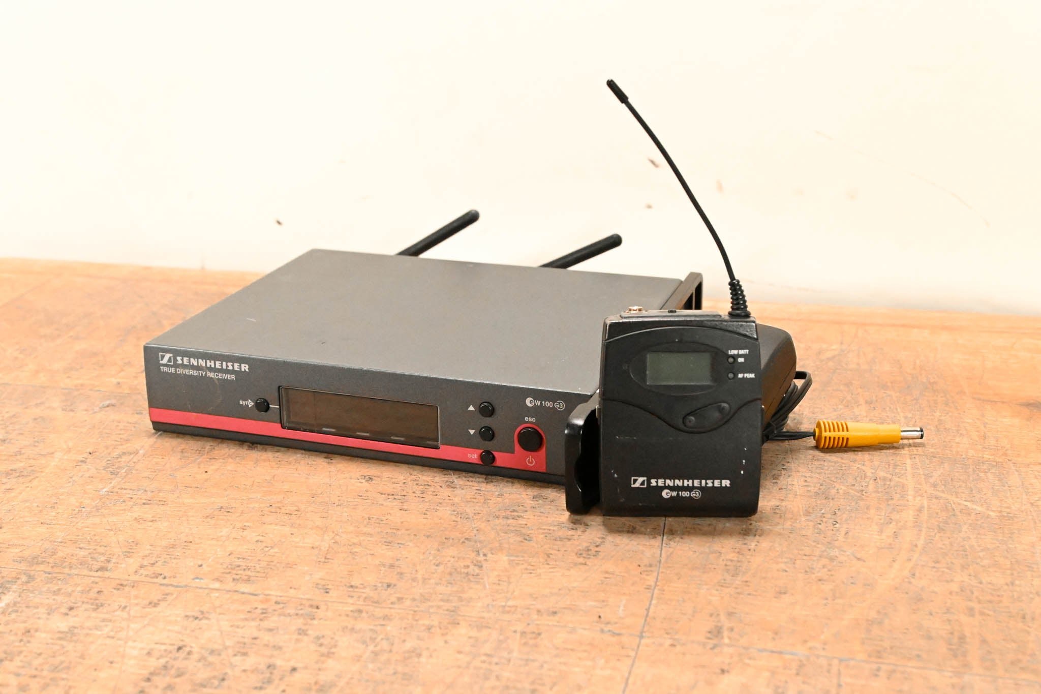 Sennheiser ew 100 G3 Bodypack Wireless System - G Range: 566-608 MHz