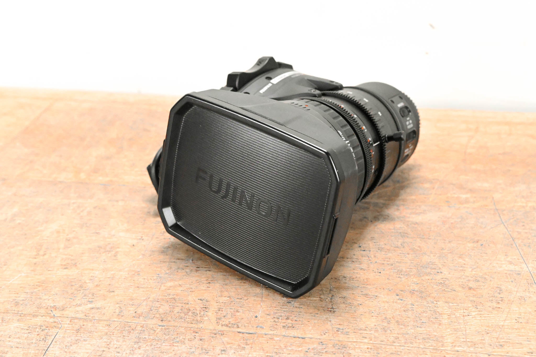 Fujinon XA16x8A-XB4 Broadcast Zoom Lens - 1:1.9/8-128mm