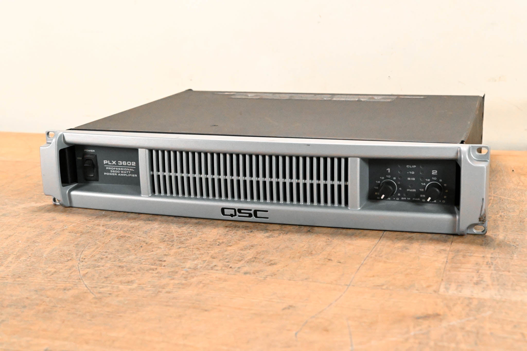 QSC PLX3602 2-Channel Power Amplifier