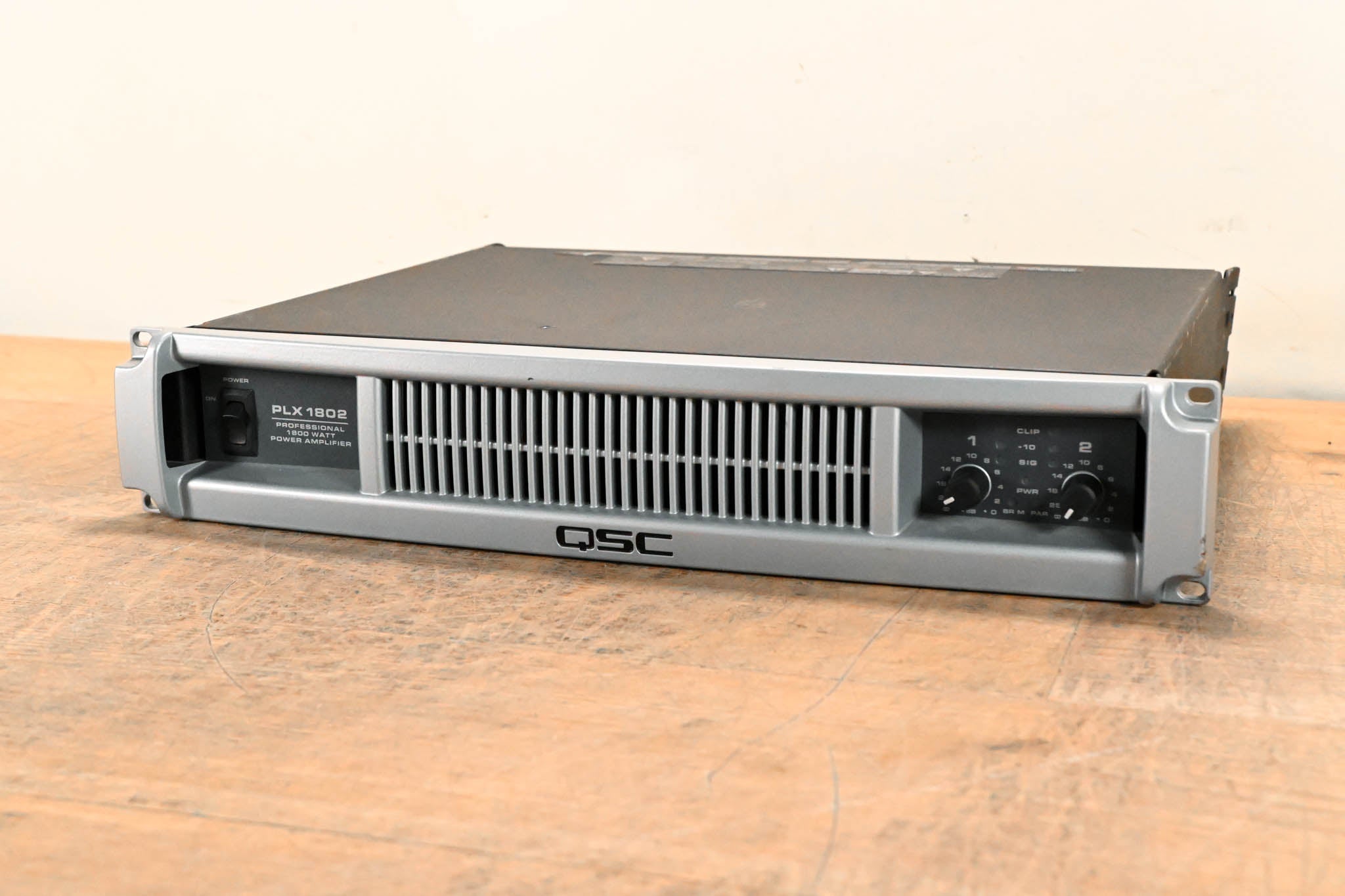 QSC PLX1802 2-Channel Power Amplifier