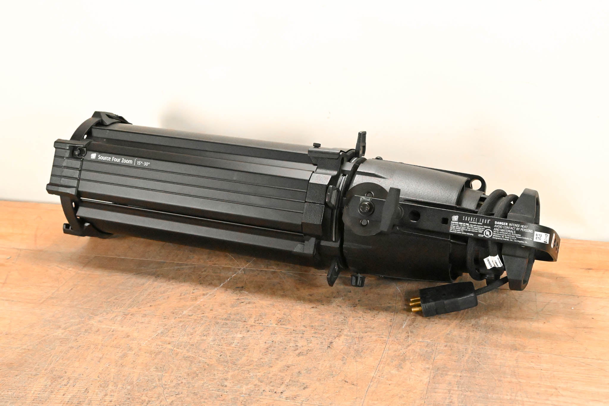 ETC Source Four Zoom 15-30 Degree 750 Ellipsoidal Light