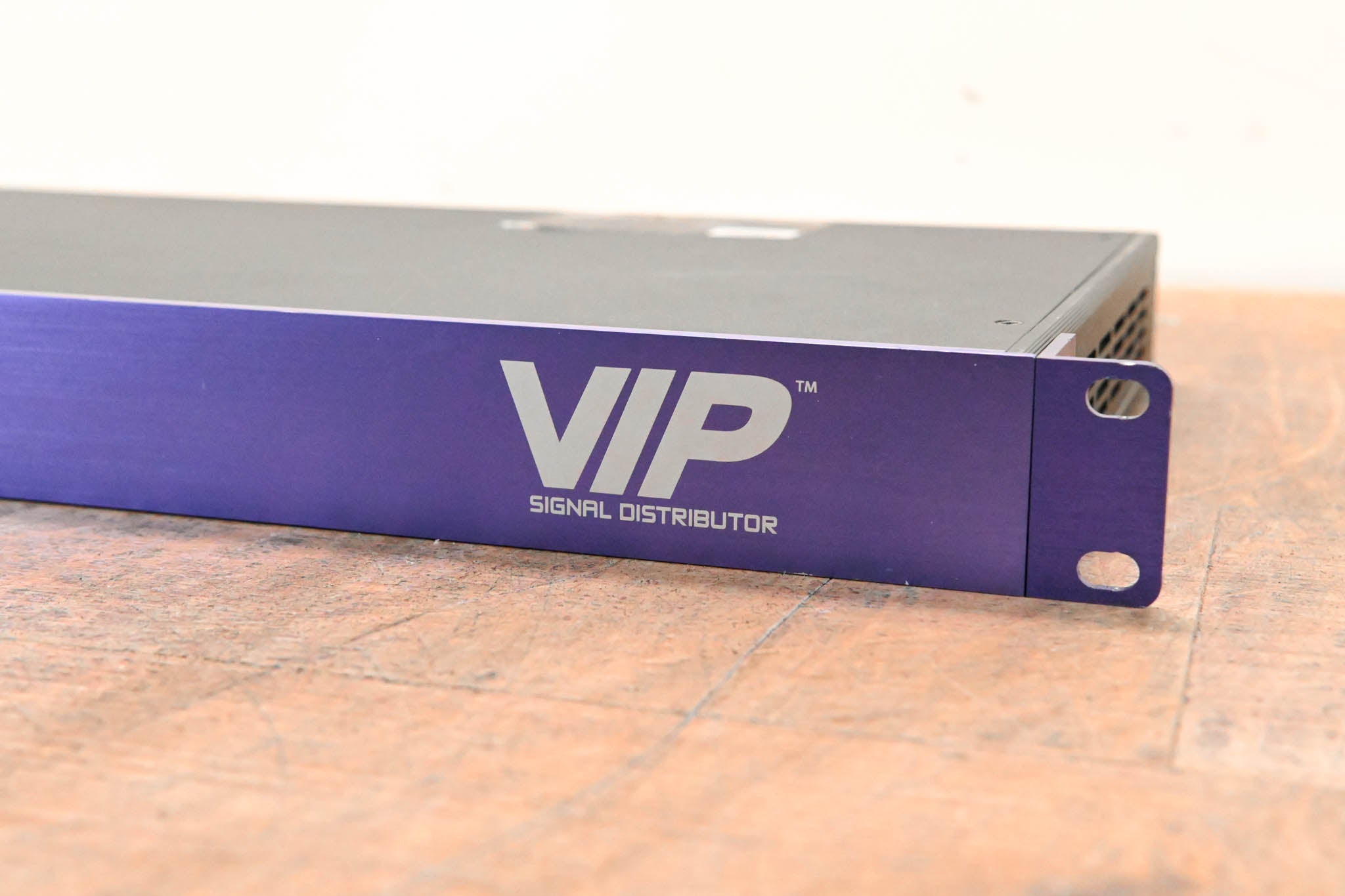 Chauvet VIP Signal Distributor for Video Wall