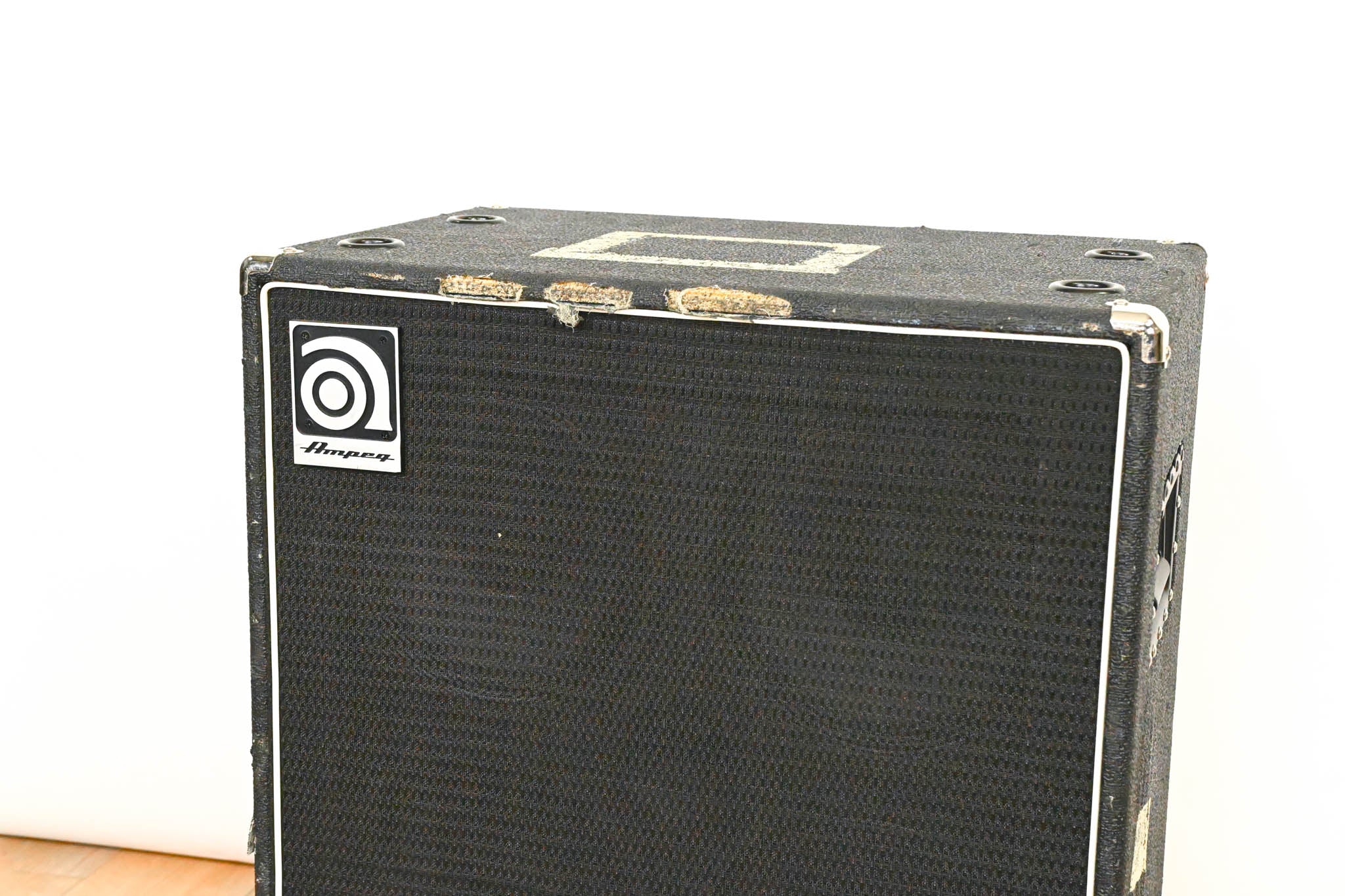 Ampeg SVT-410HE 500-Watt 4x10'' Bass Speaker Cabinet