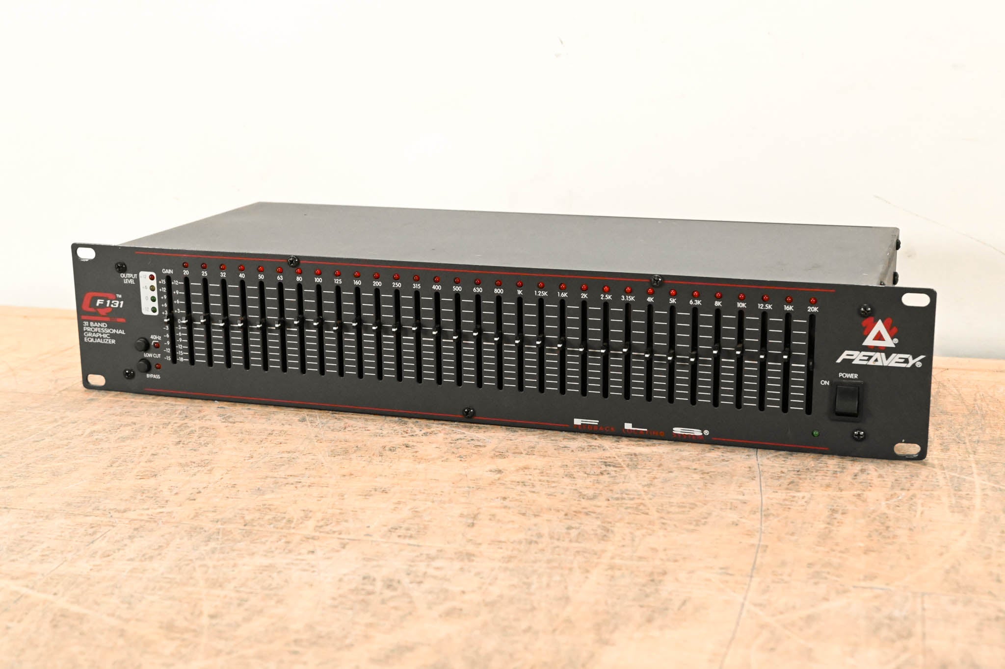 Peavey QF 131 31-Band Graphic Equalizer