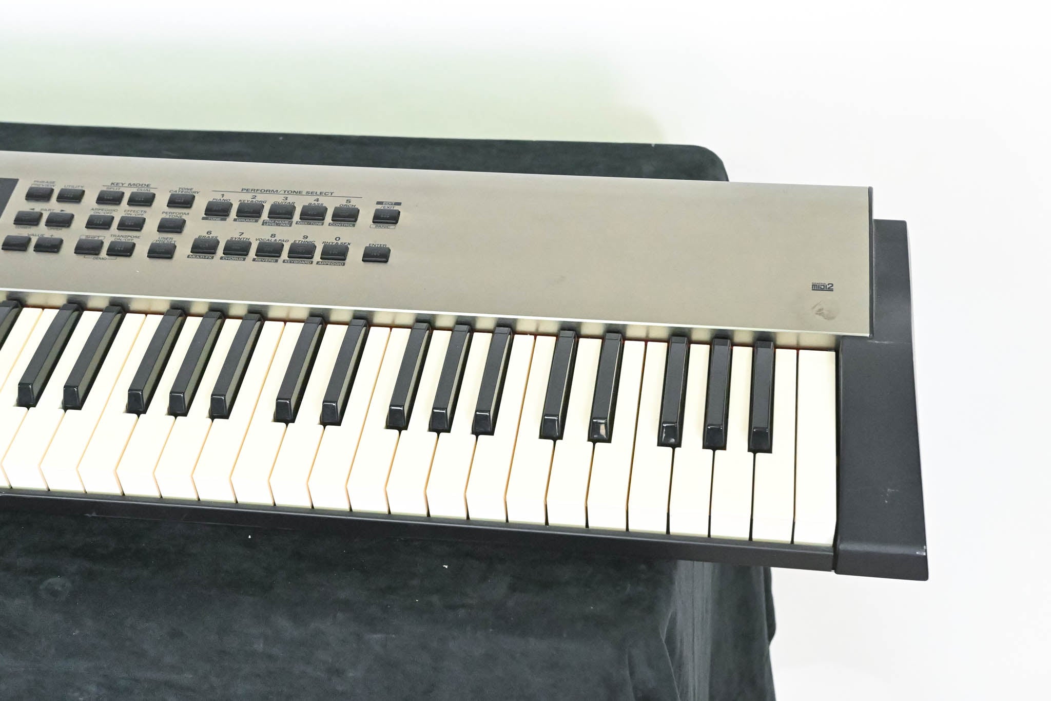 Roland RS-9 88-Key 64-Voice Synthesizer (NO POWER SUPPLY)
