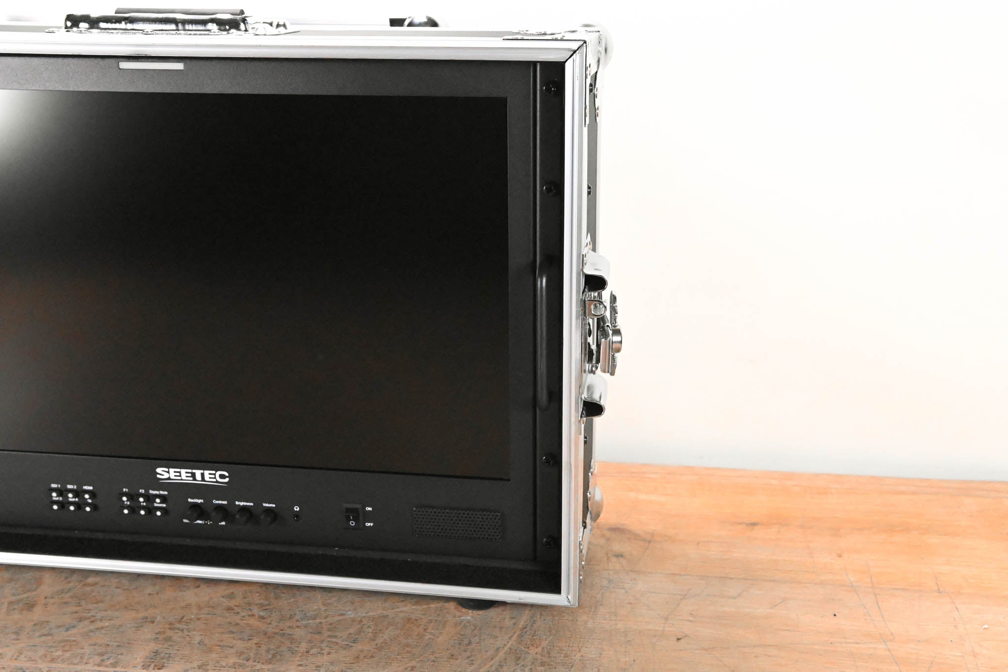 SEETEC ATEM215S-CO 21.5" 1920x1080 Carry On Director Monitor
