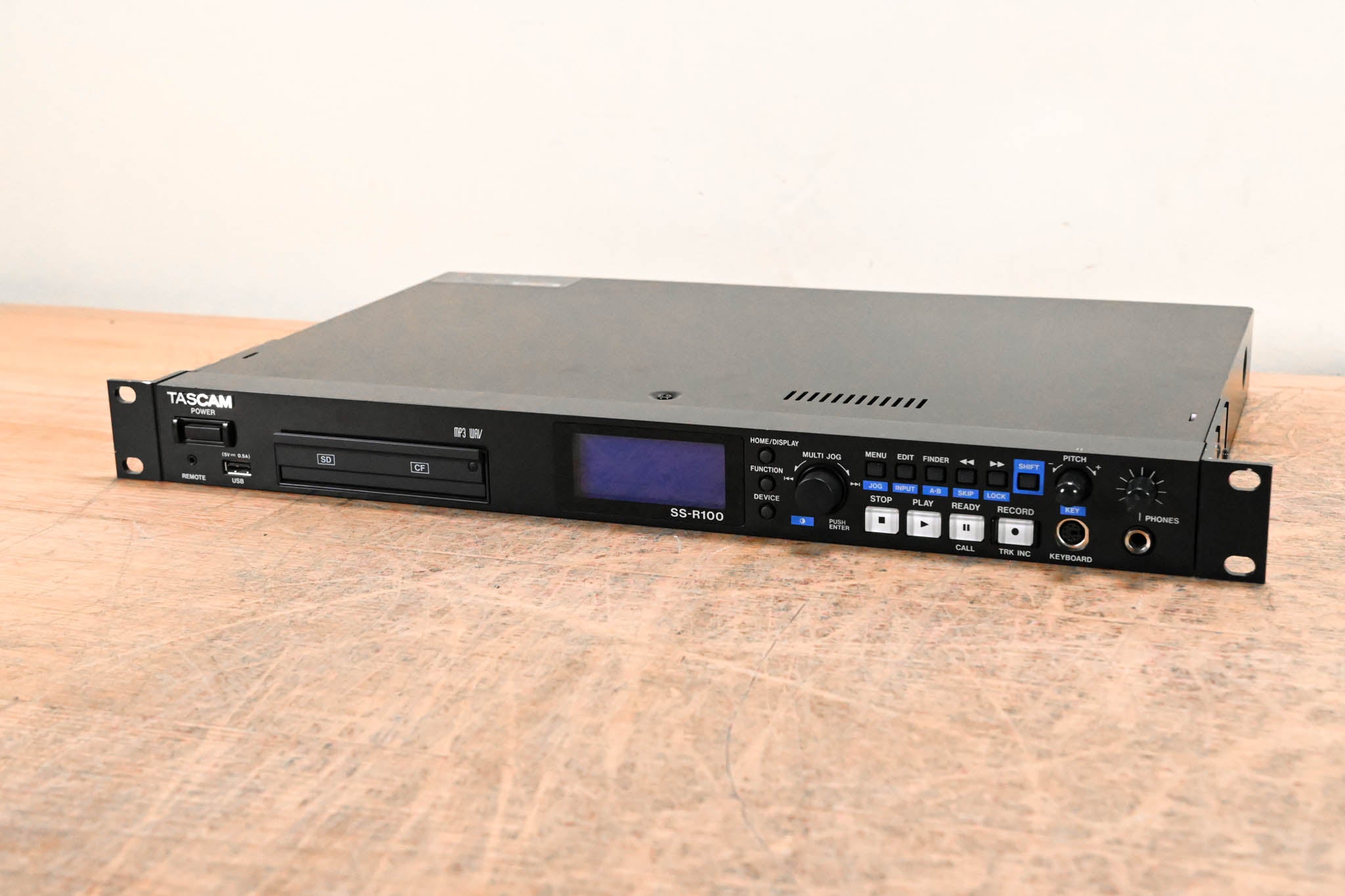 TASCAM SS-R100 Solid State Digital Digital Audio Recorder