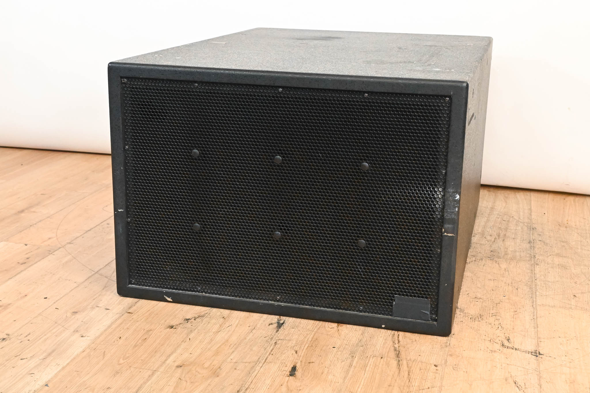 EAW SB1000zP Dual 18" Passive Subwoofer
