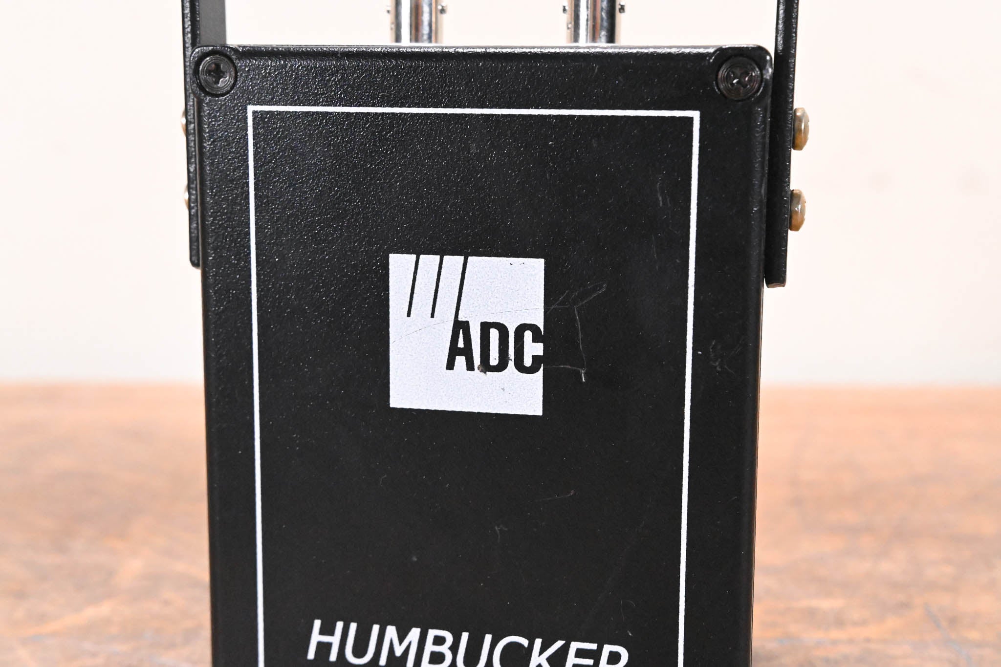 ADC HUM-1 Video Hum Eliminator
