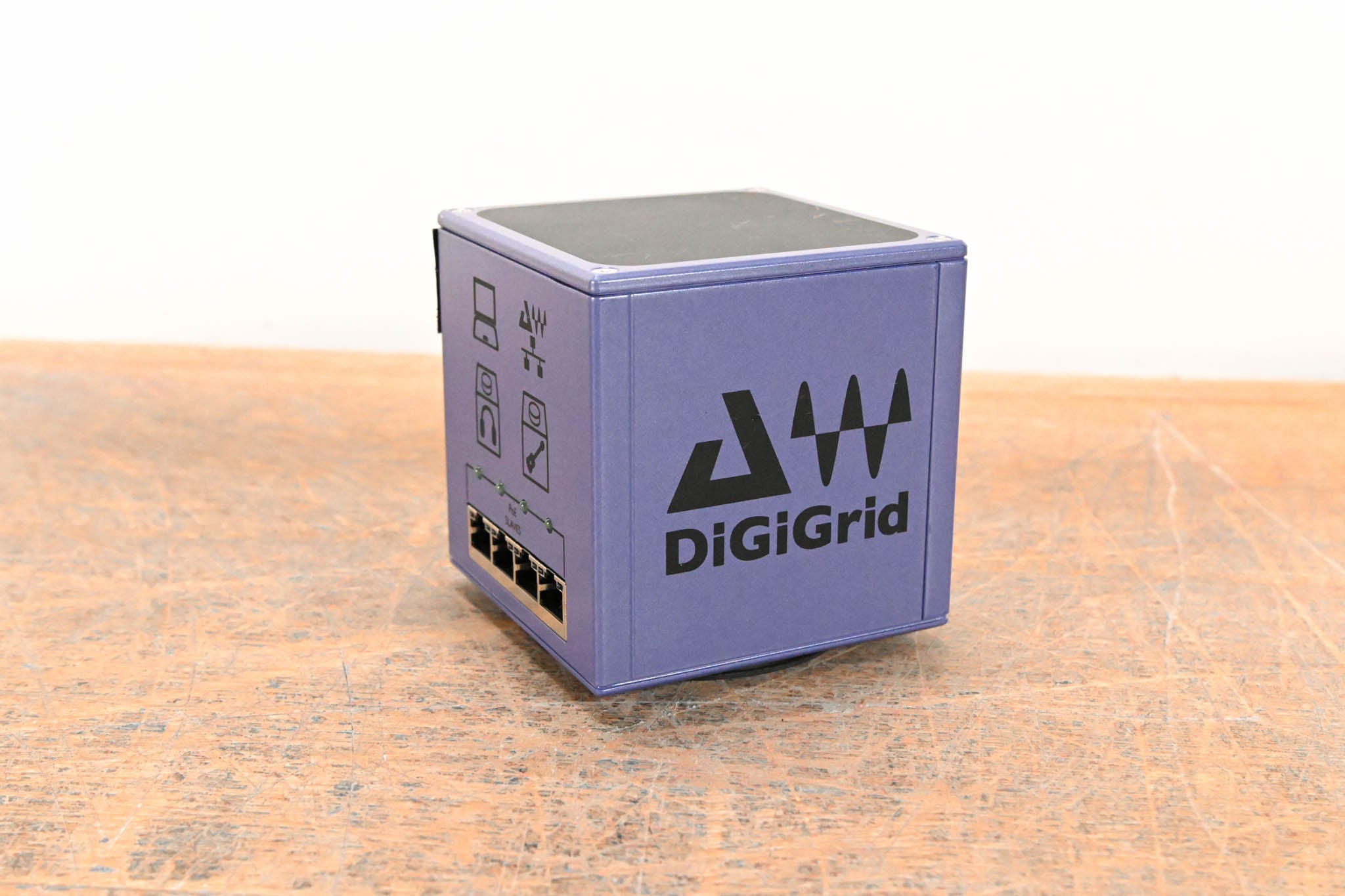 Waves DigiGrid S Gigabit Ethernet Switch with PoE (NO POWER SUPPLY)