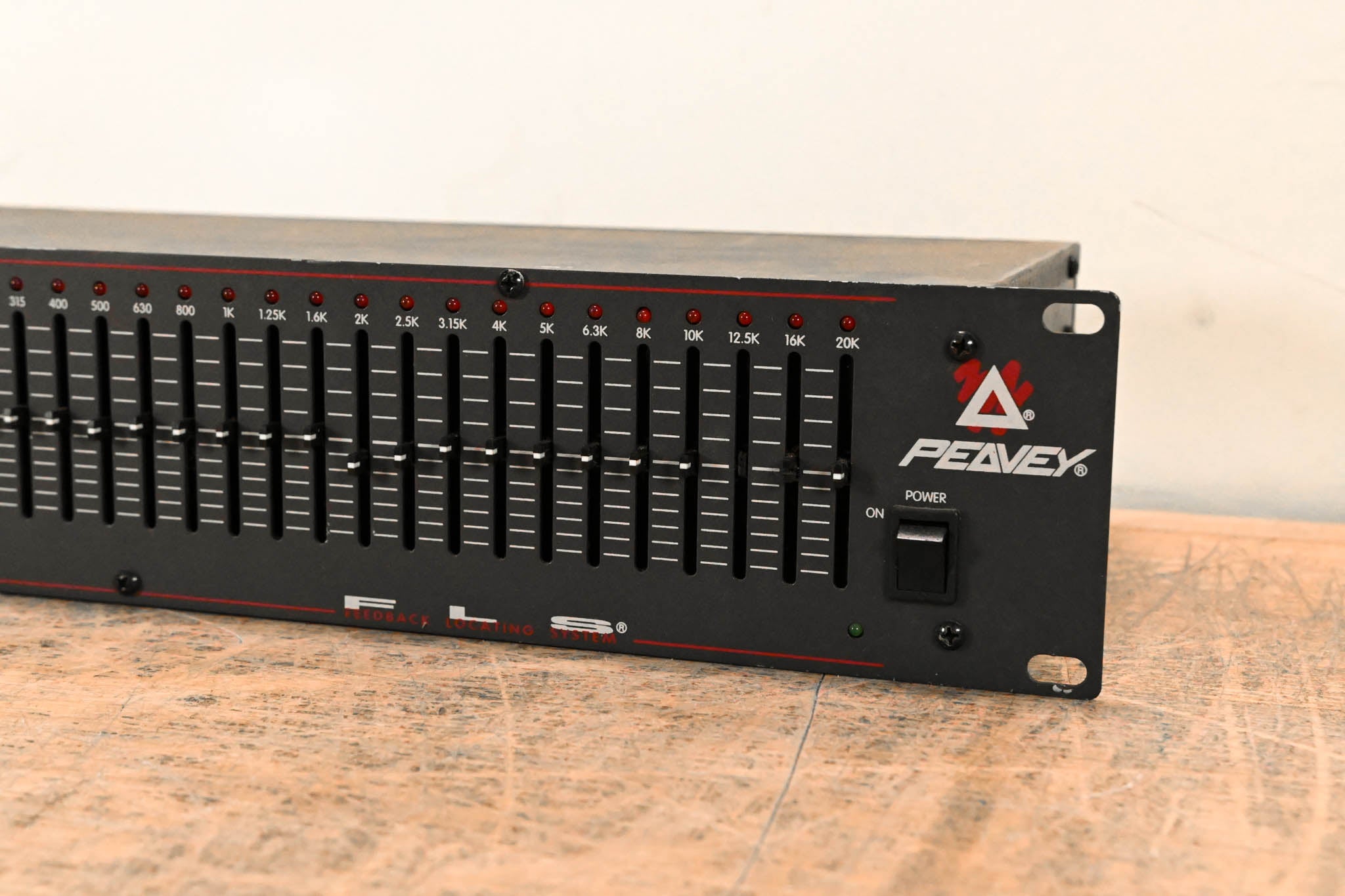 Peavey QF 131 31-Band Graphic Equalizer