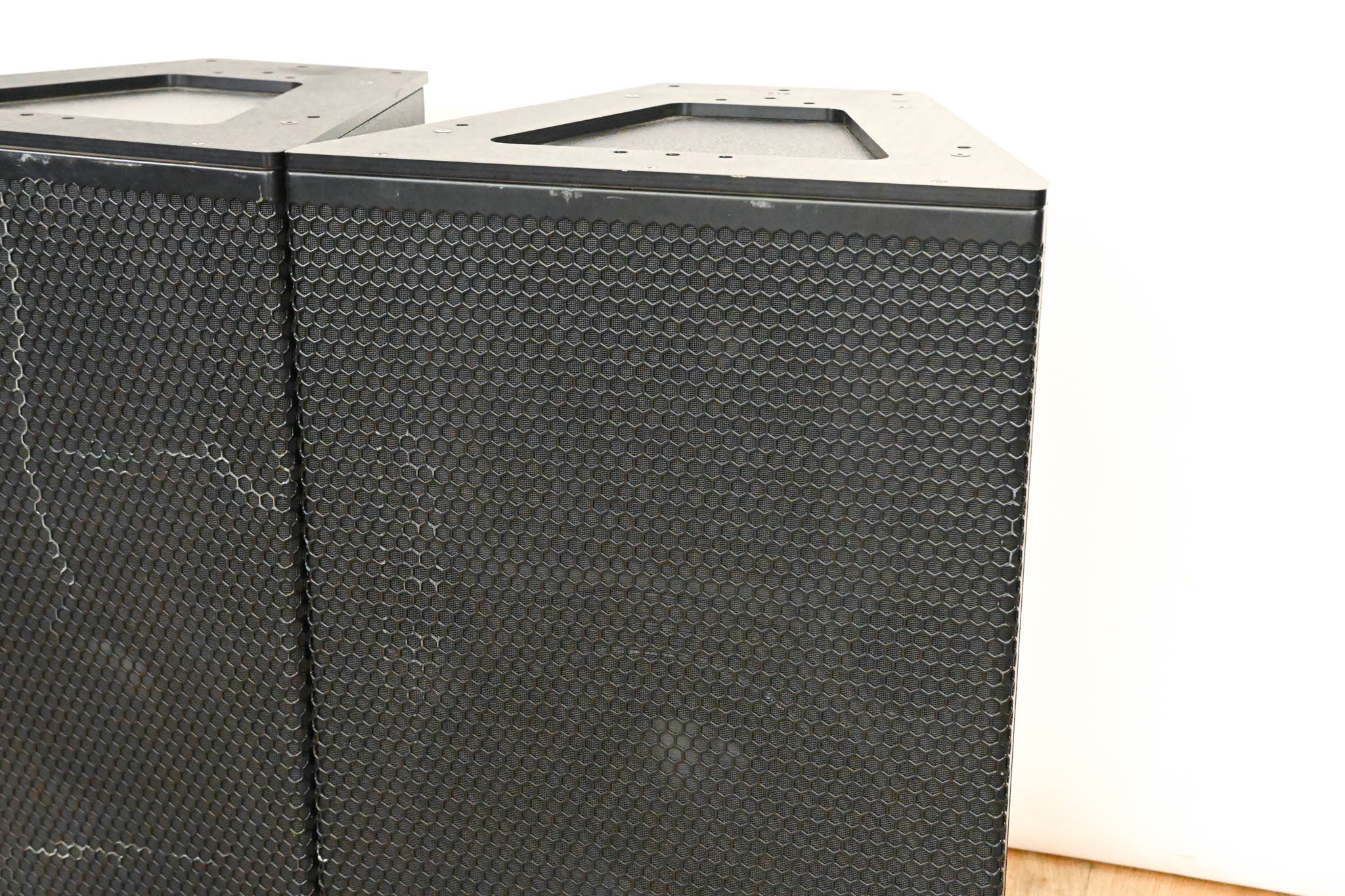 Meyer Sound UPQ-2P Active Narrow Coverage Loudspeaker (PAIR)