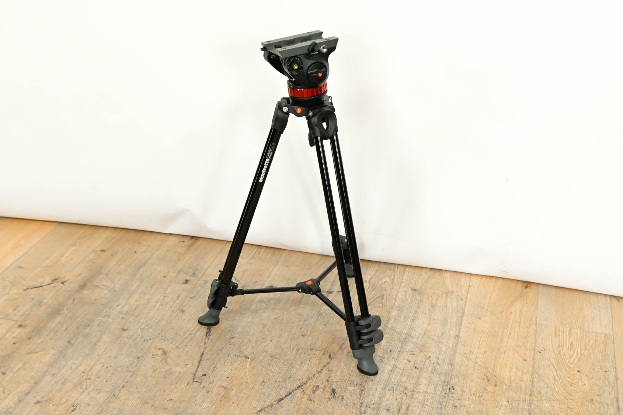 Manfrotto MVH502A Fluid Head with MVT502AM Two-Stage Tripod