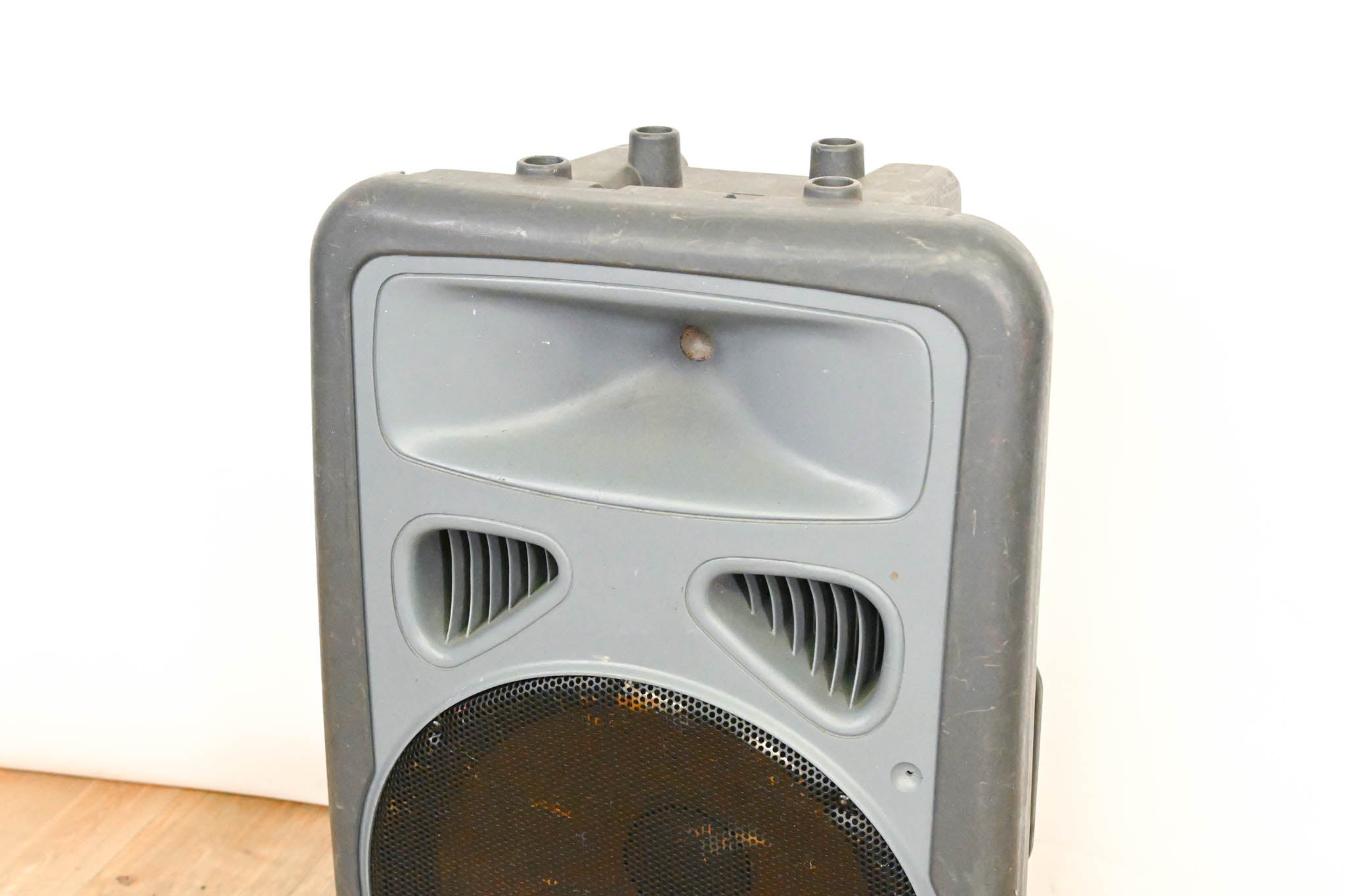 JBL EON Power 15 15 inch Powered Two-way Speaker System