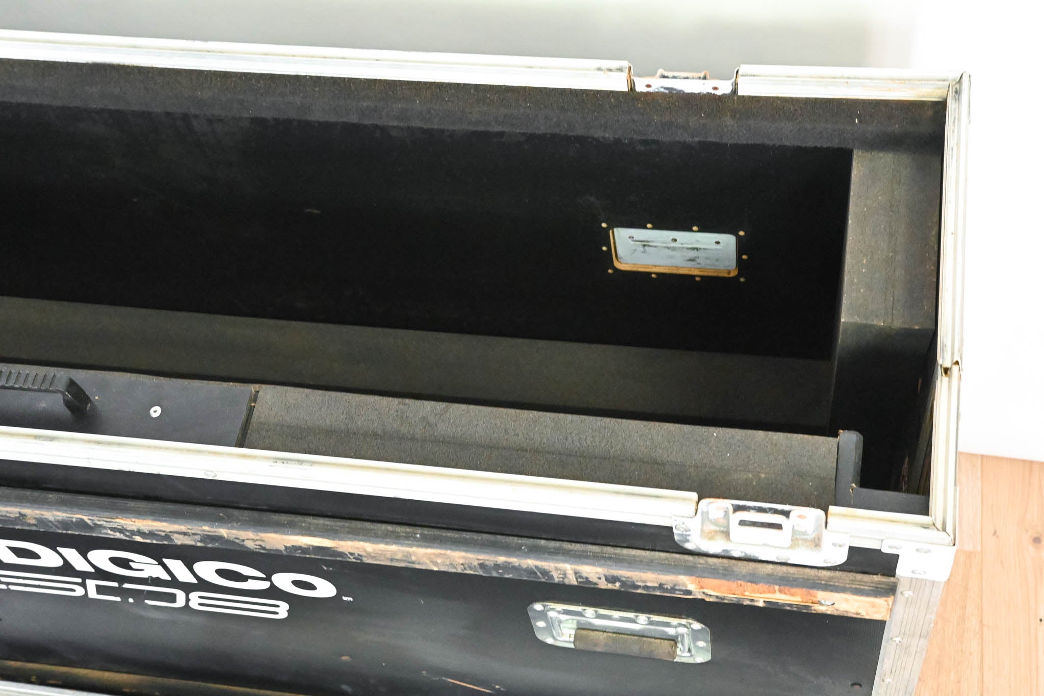 DiGiCo SD8 Mixer Flight Case