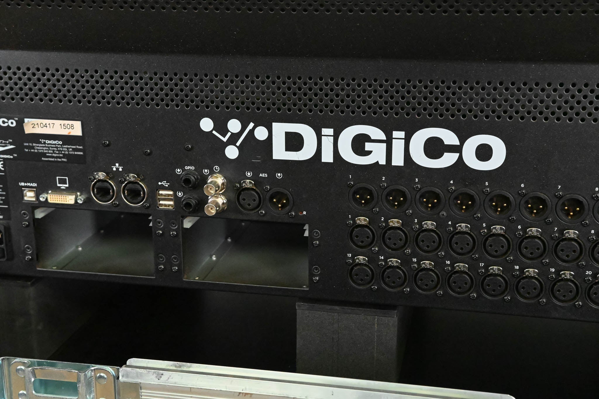 DiGiCo S21 48-Channel Digital Audio Mixing Console with Road Case