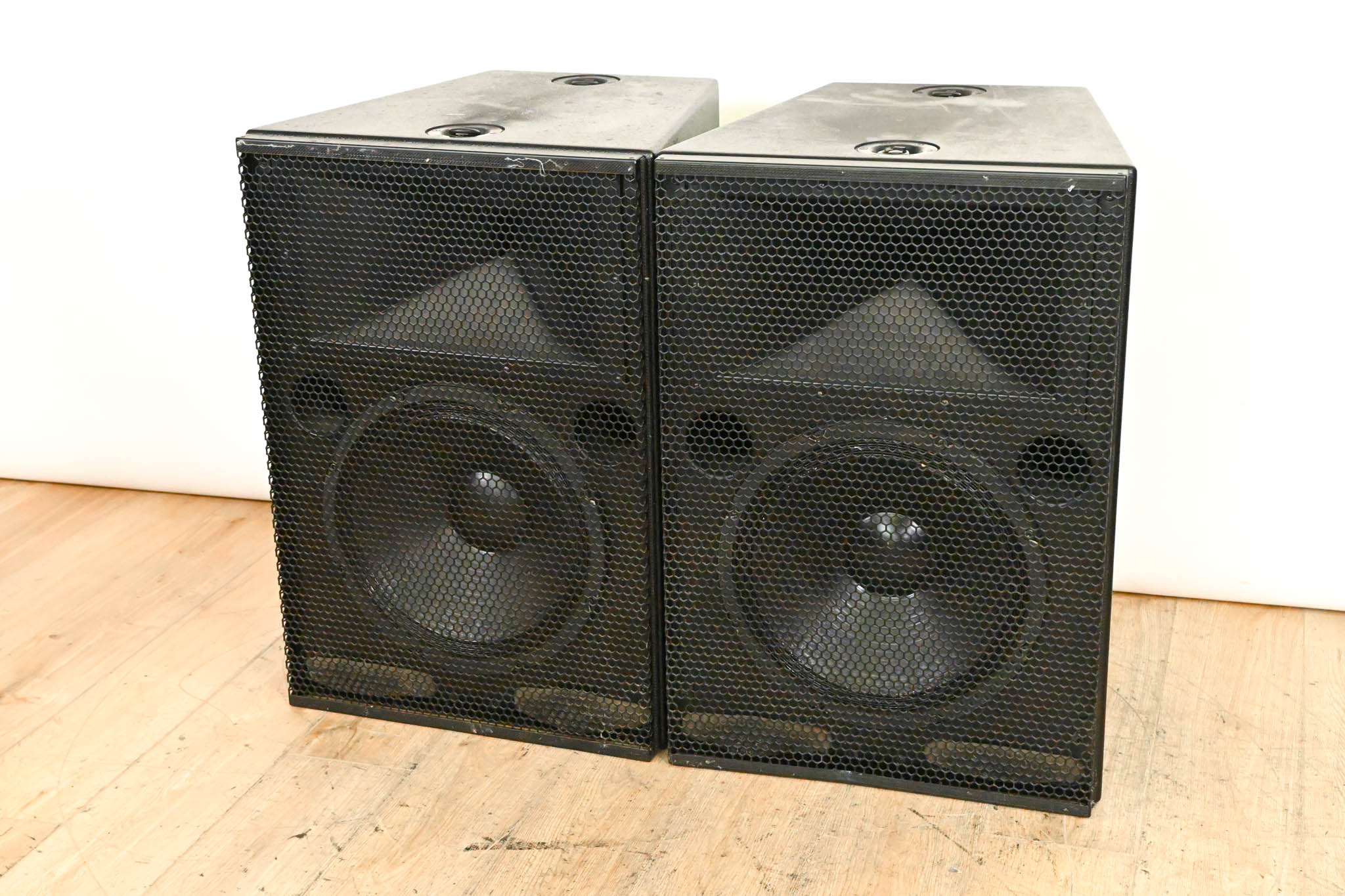 Meyer Sound CQ-1 Wide Coverage Main Loudspeaker (PAIR)