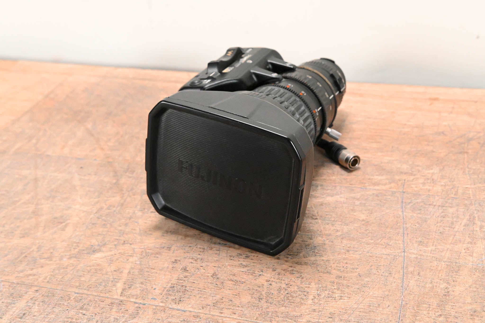 Fujinon Th17x5BRMU Broadcast Zoom Lens - 1:1.4/5-85mm